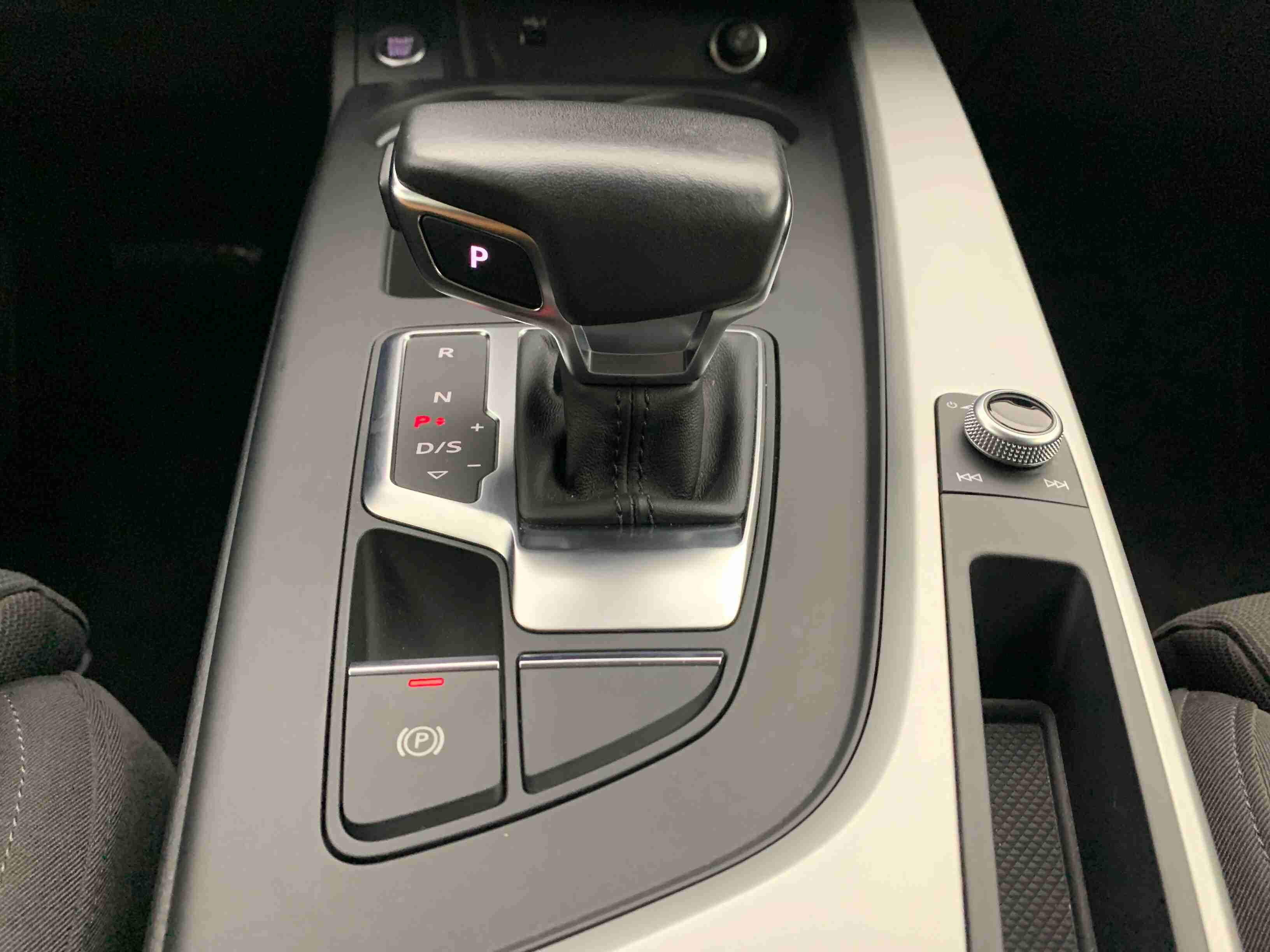 Audi A4 A4 A.35 TDI S line S tronic — fotografia 10