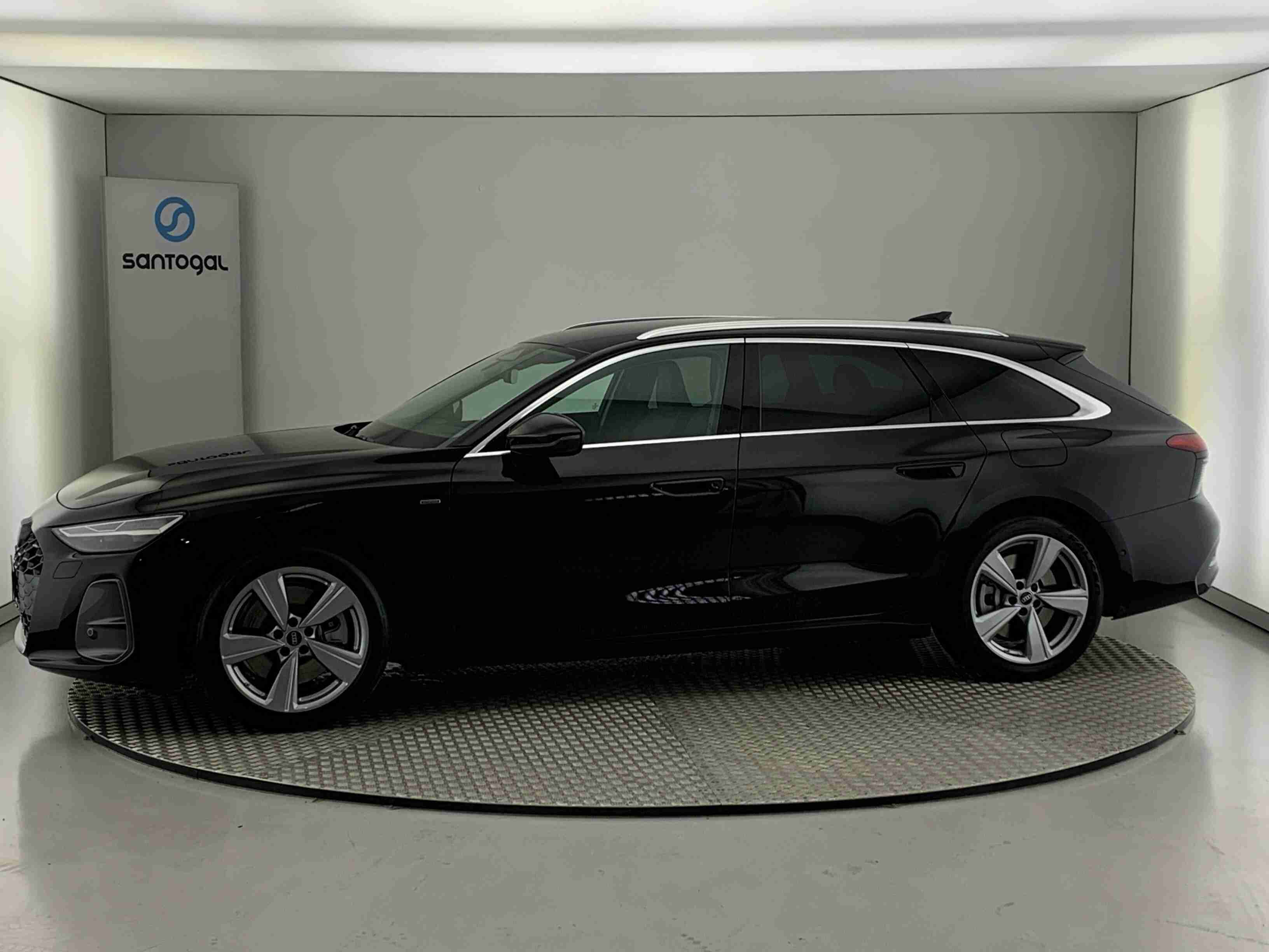 Audi A6 A6 Avant e-hybrid — fotografia 12