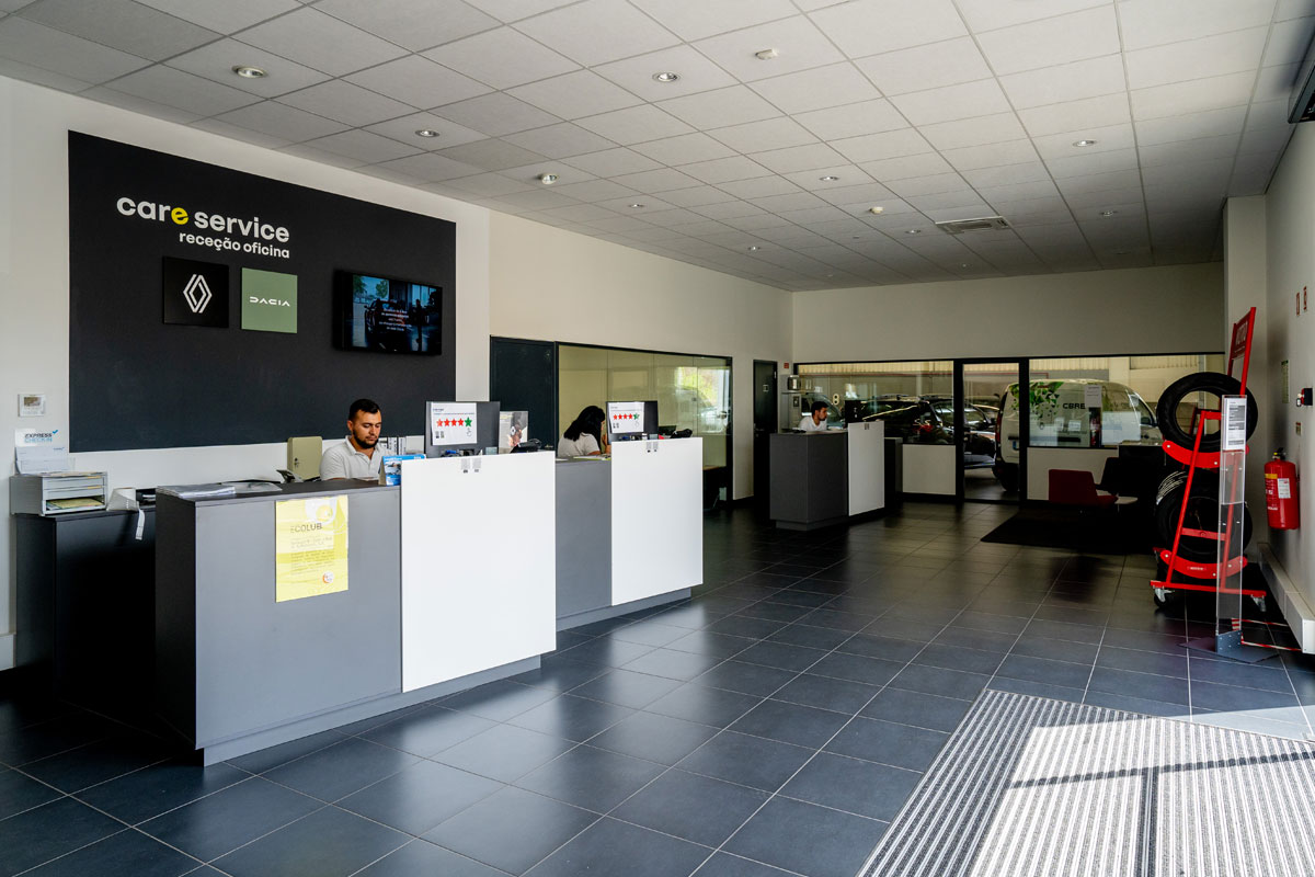 Santogal Renault Loures Oficina 3
