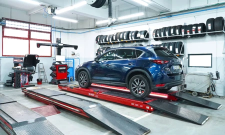 Santogal Mazda Lisboa Oficina 1