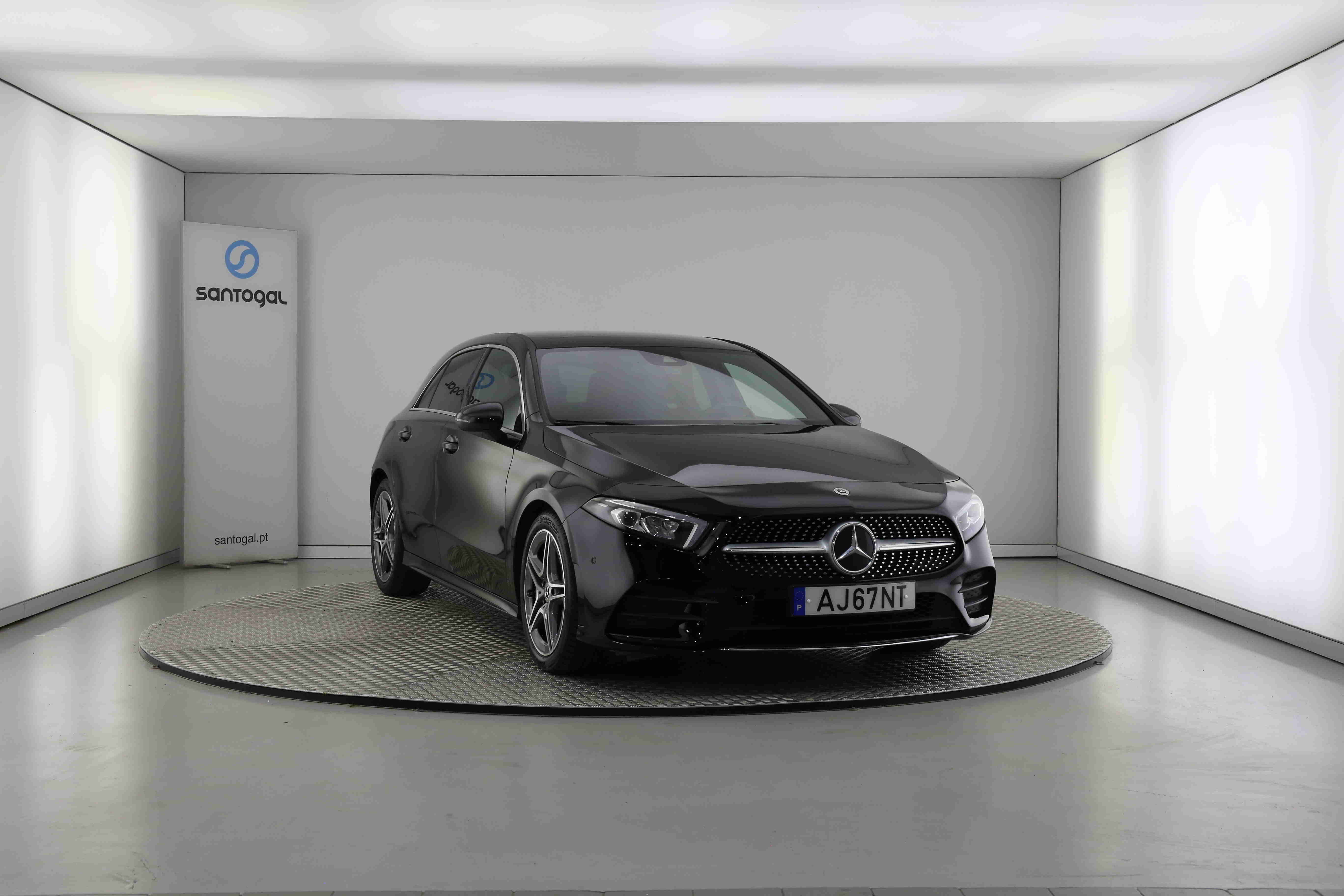 Mercedes-Benz Classe A A 200 AMG Line Aut. — fotografia 7