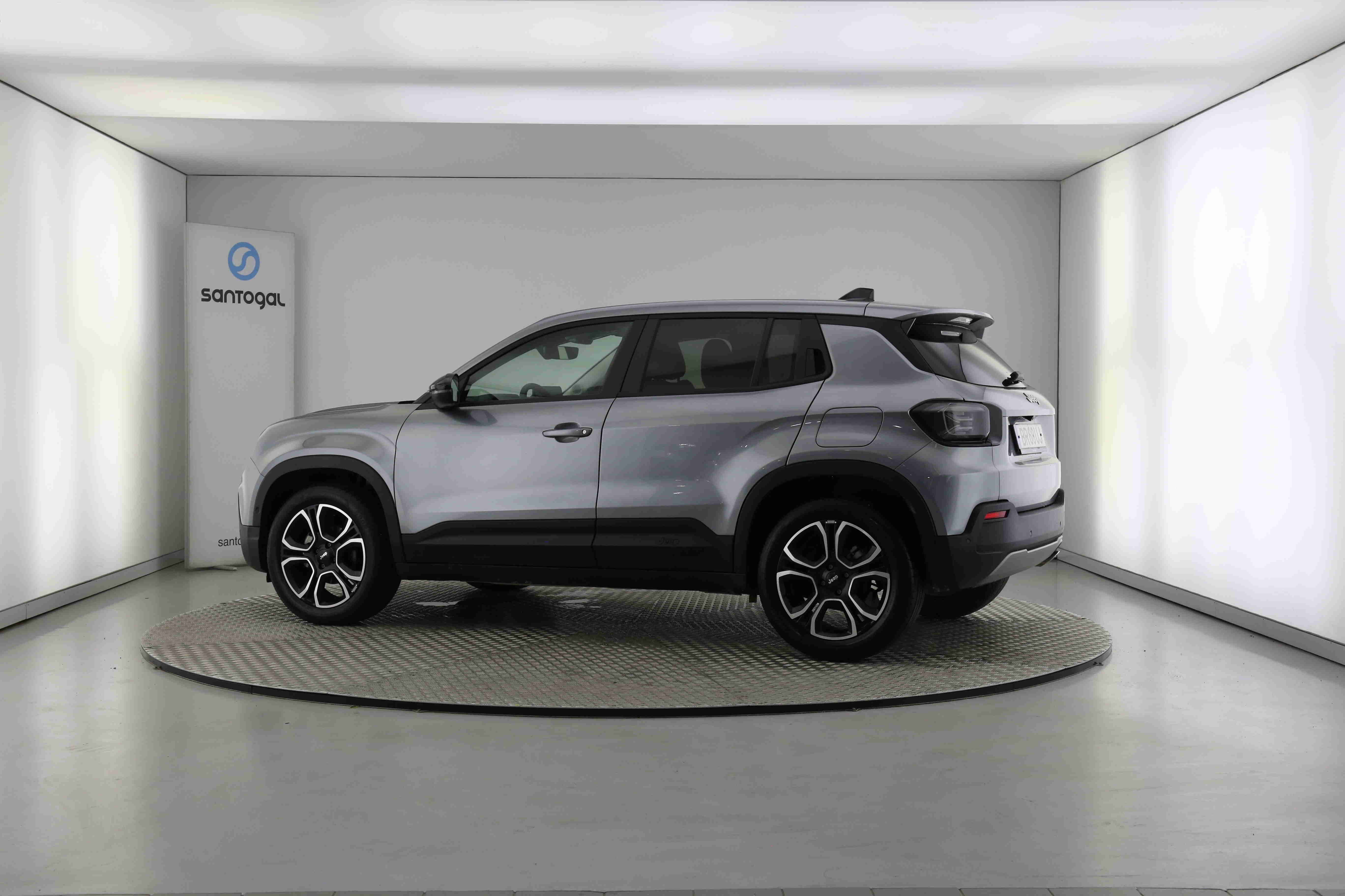 3081663_3