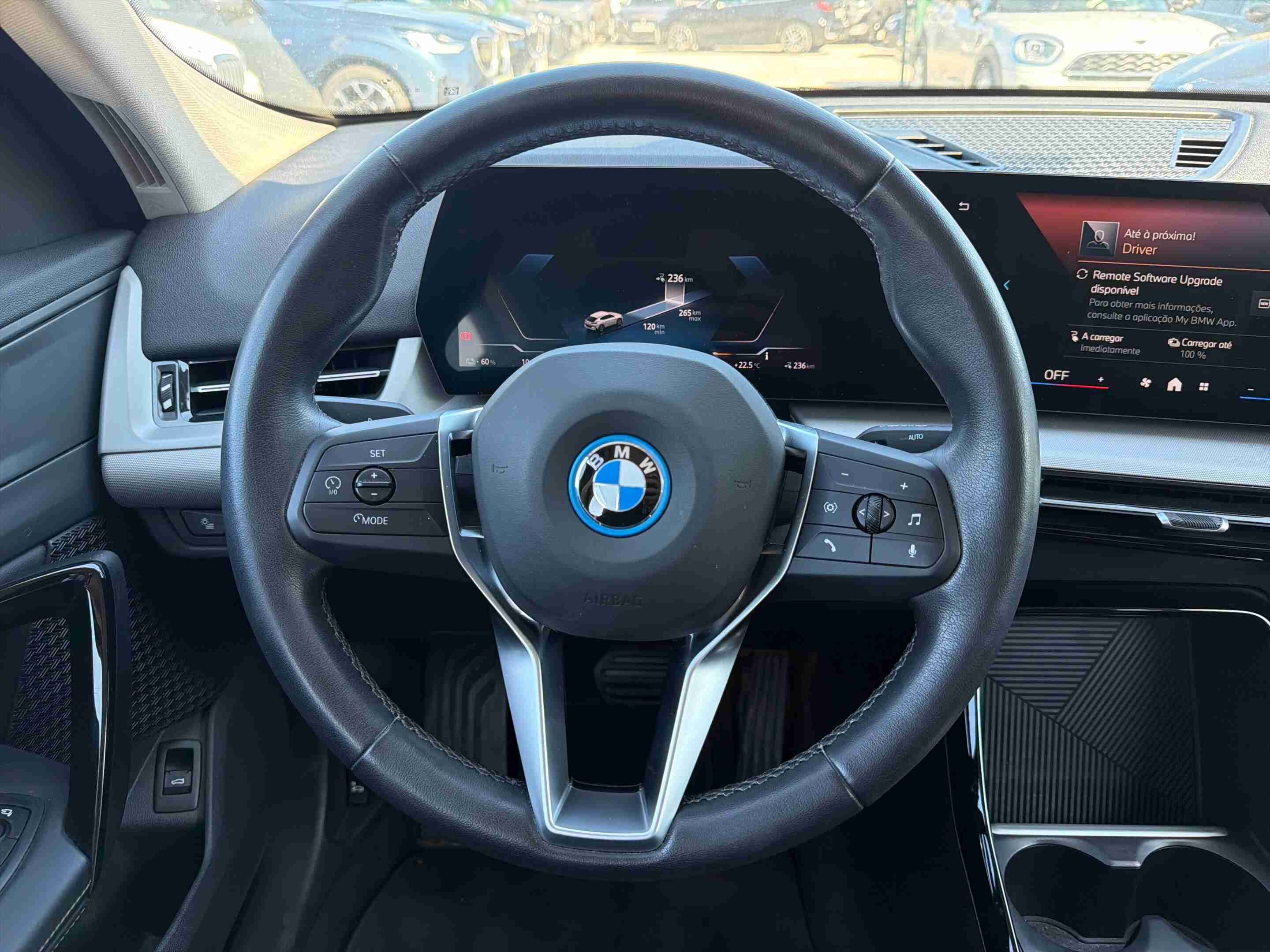 BMW iX2 iX2 eDrive20 — fotografia 13
