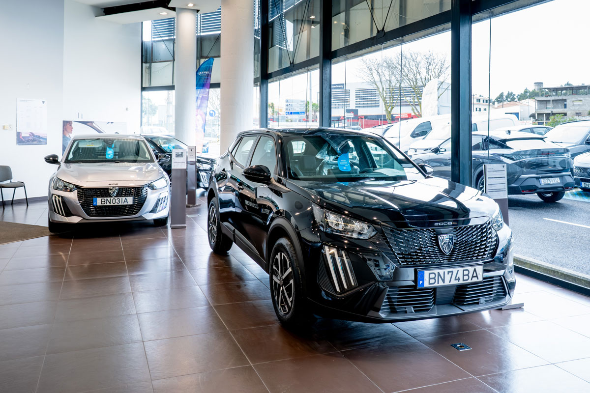 Santogal Peugeot Cascais Stand 2 (1)
