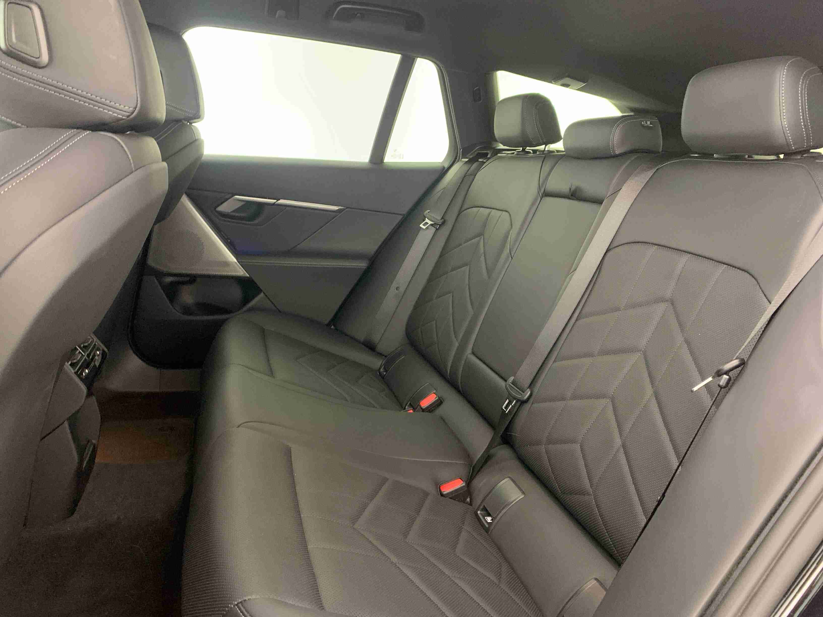 BMW Série 5 530 e Pack Desportivo M — fotografia 13