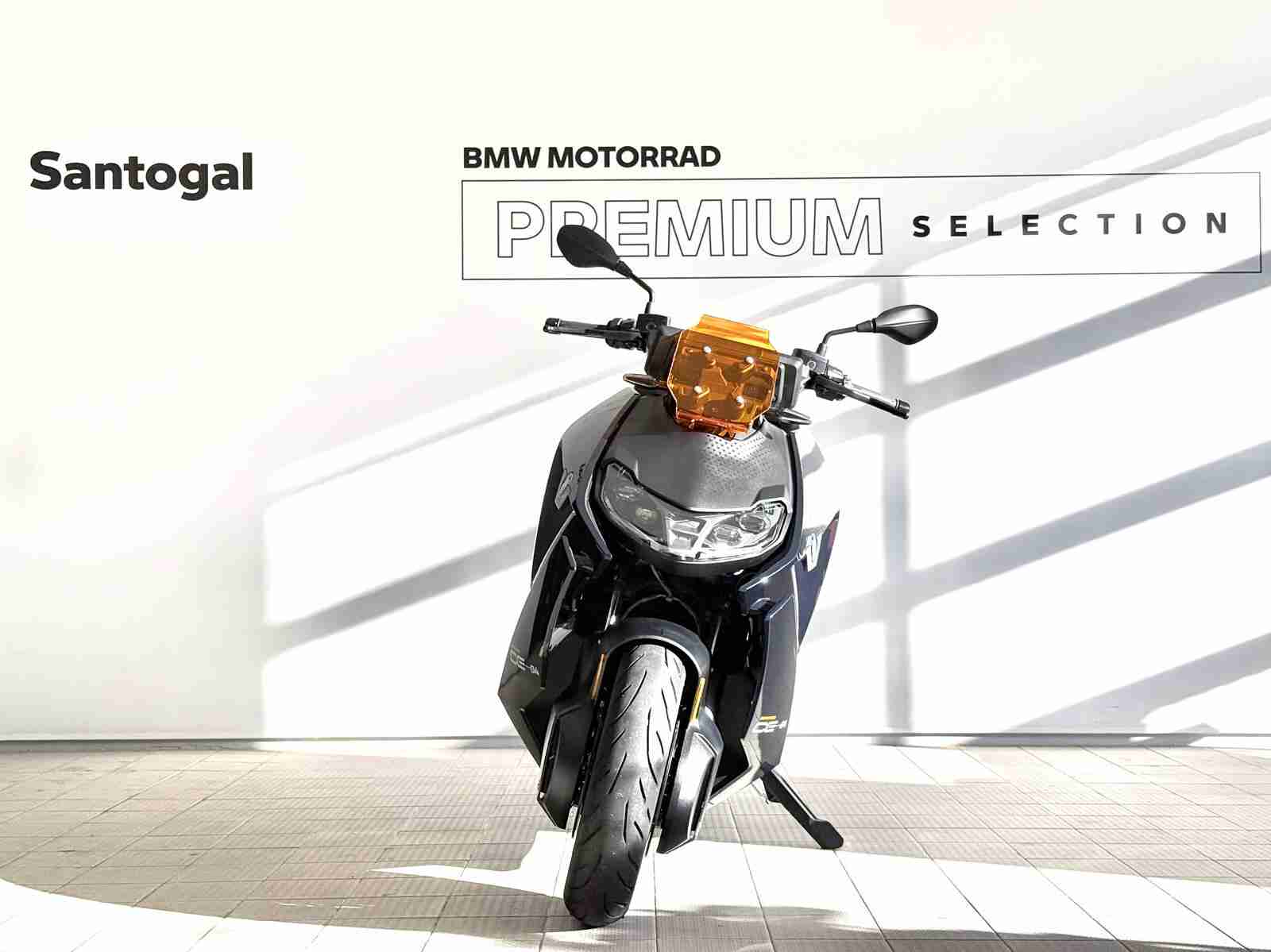 3061670_3