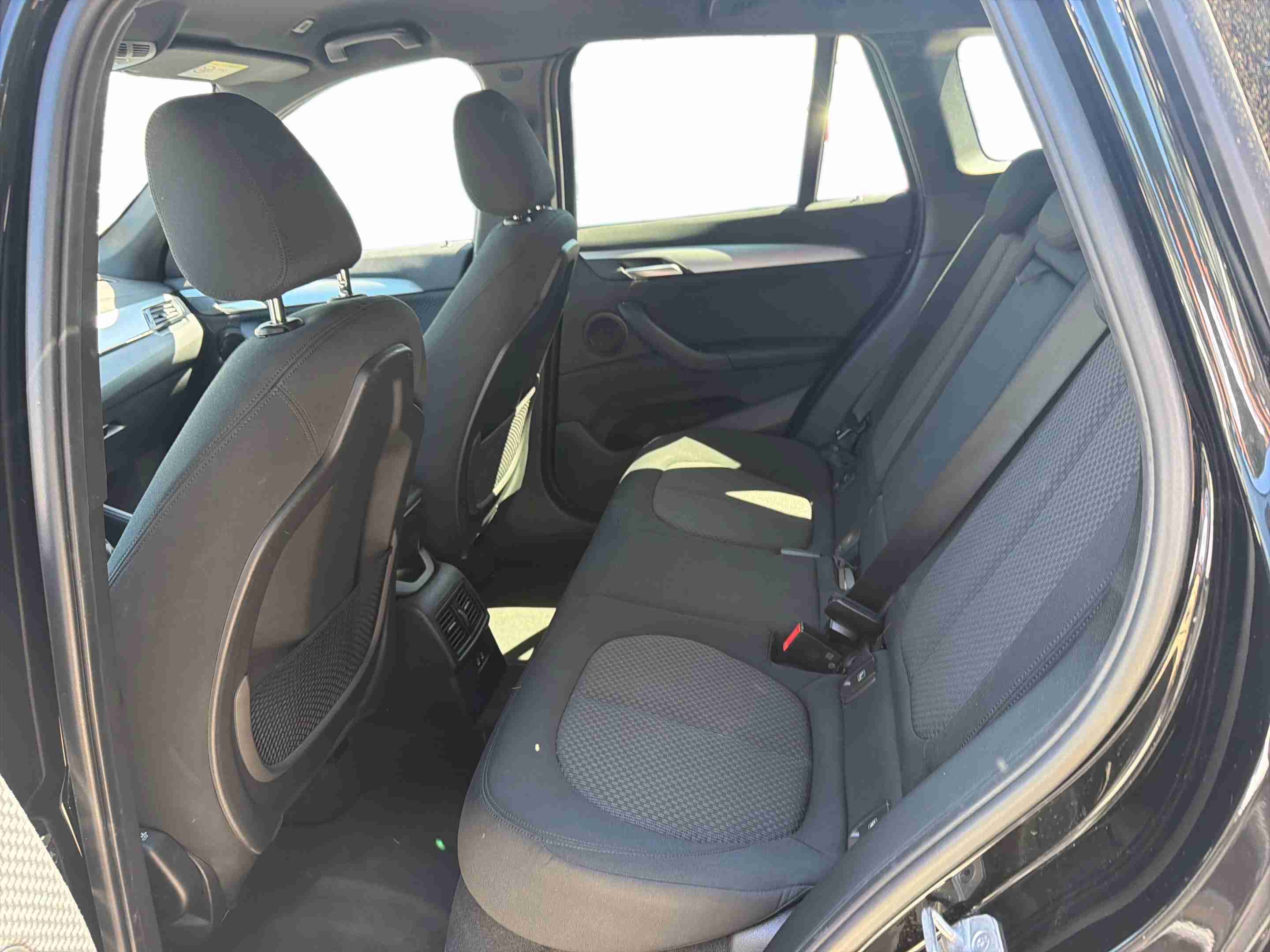 BMW X1 X1 25 e xDrive Corporate Edition — fotografia 9