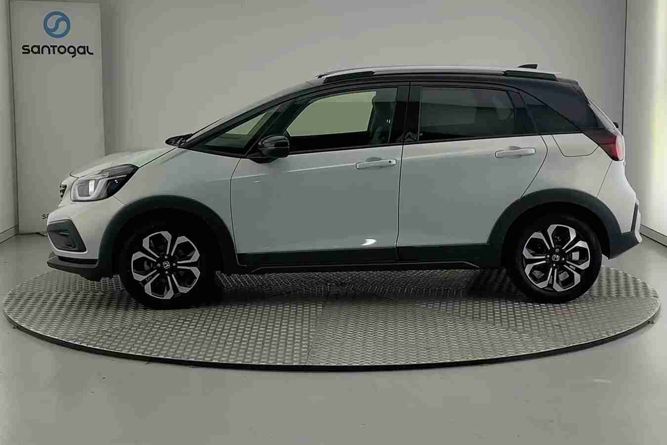 Honda Jazz Jazz Crosstar 1.5 i-MMD Executive — fotografia 21