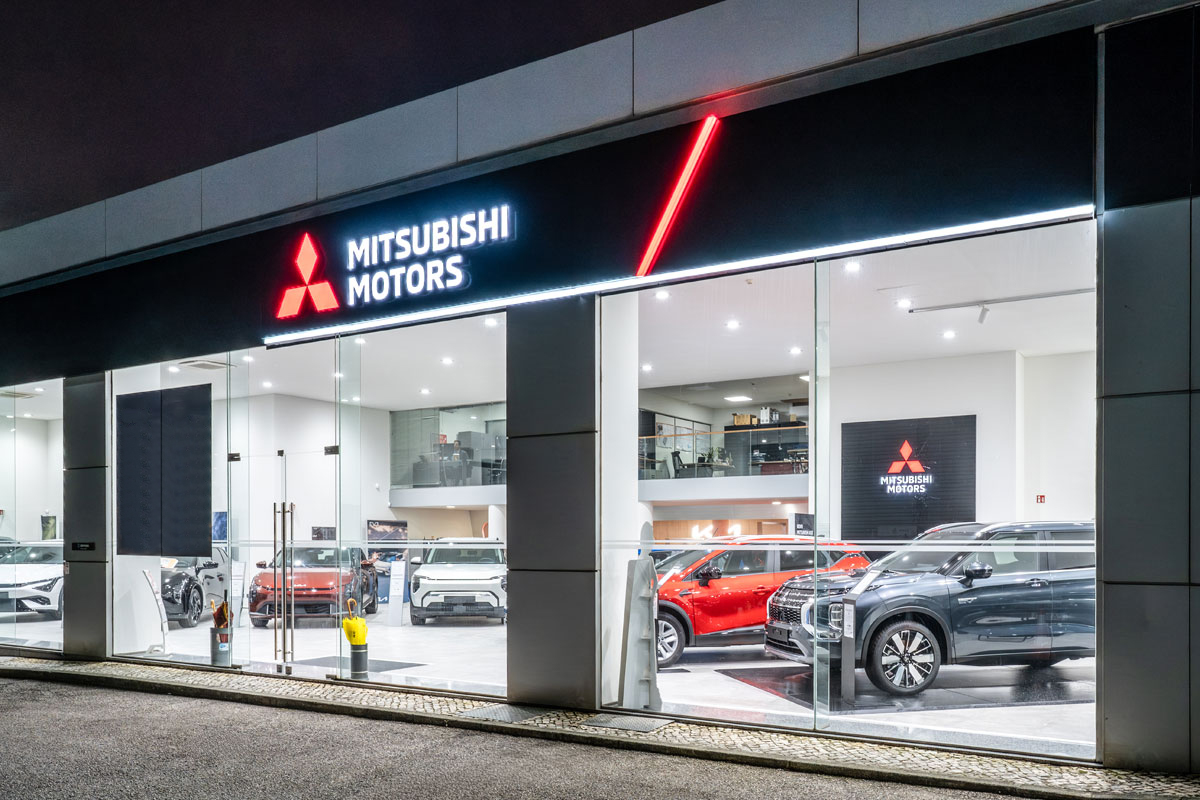 Santogal Mitsubishi Cacem Stand 1