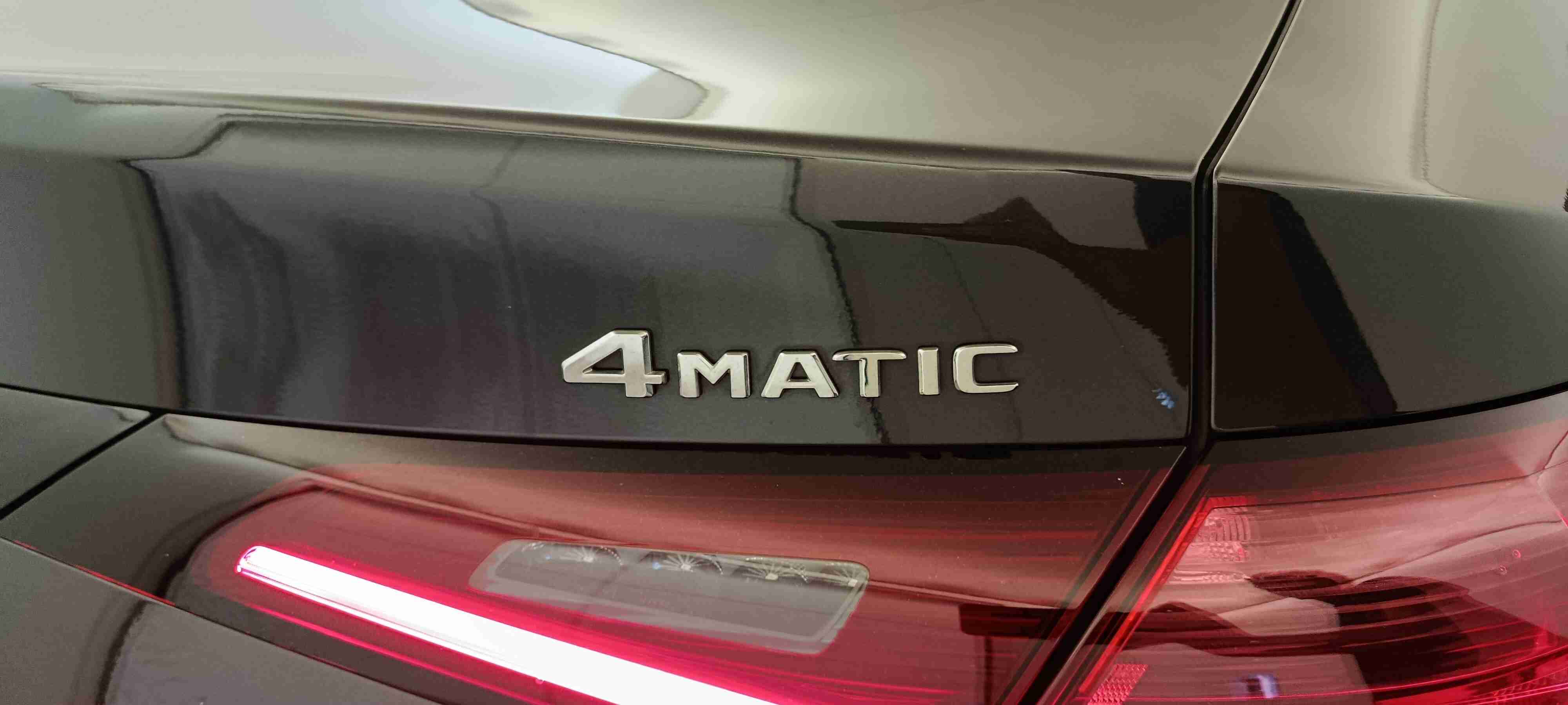 Mercedes-Benz Classe GLC GLC 300 e 4Matic — fotografia 33