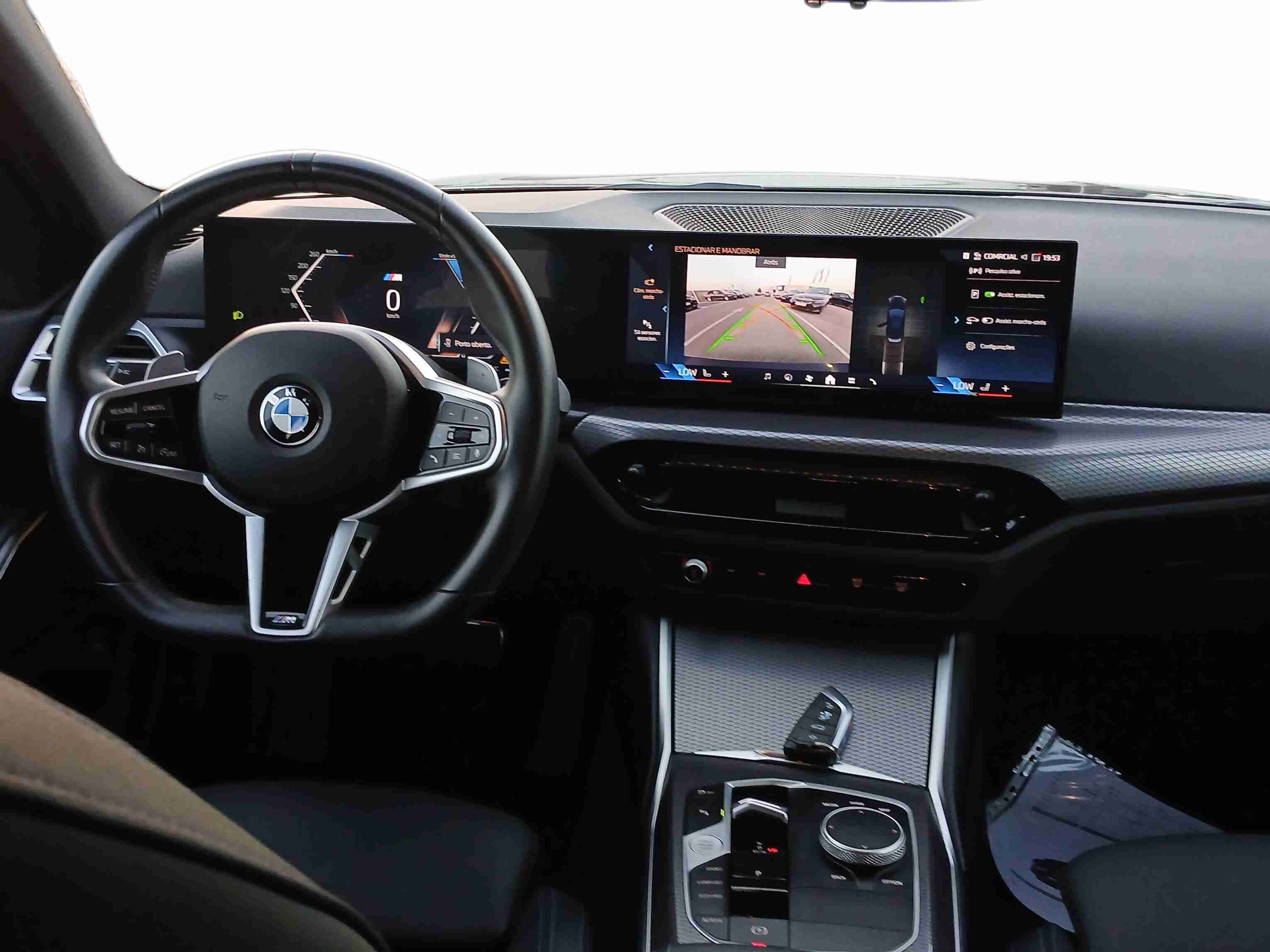 BMW Série 3 320 d Touring Pack Desportivo M Auto — fotografia 7