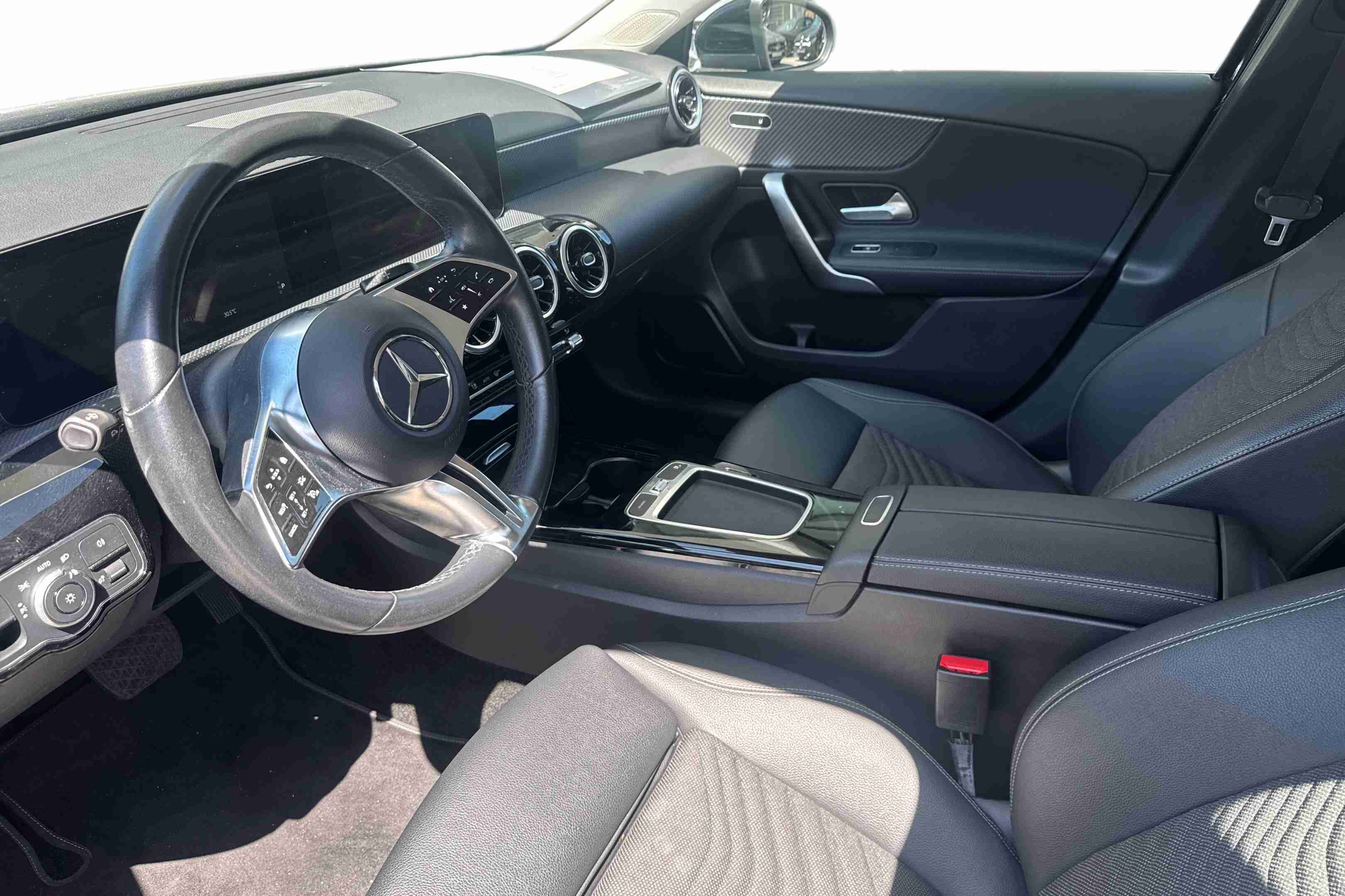 Mercedes-Benz Classe A A 200 — fotografia 7