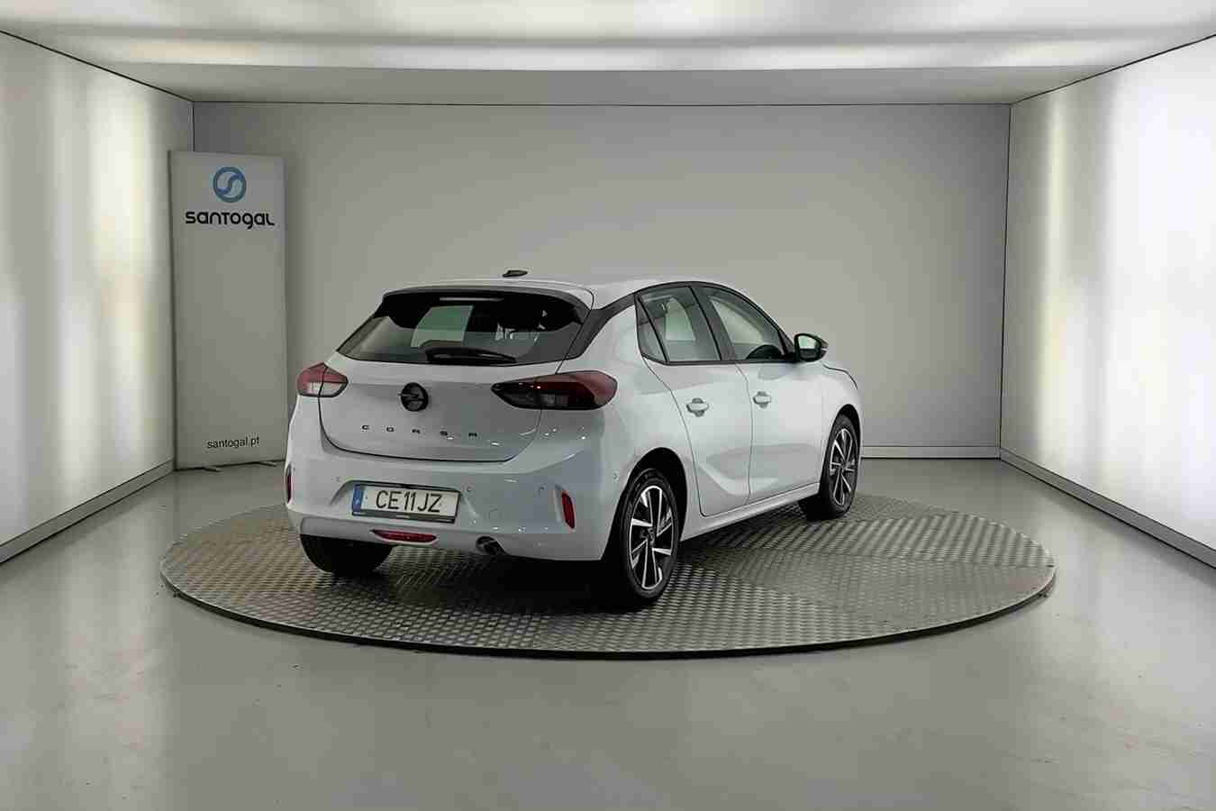 OPEL - Corsa - Corsa 1.2 T Edition — photo 4