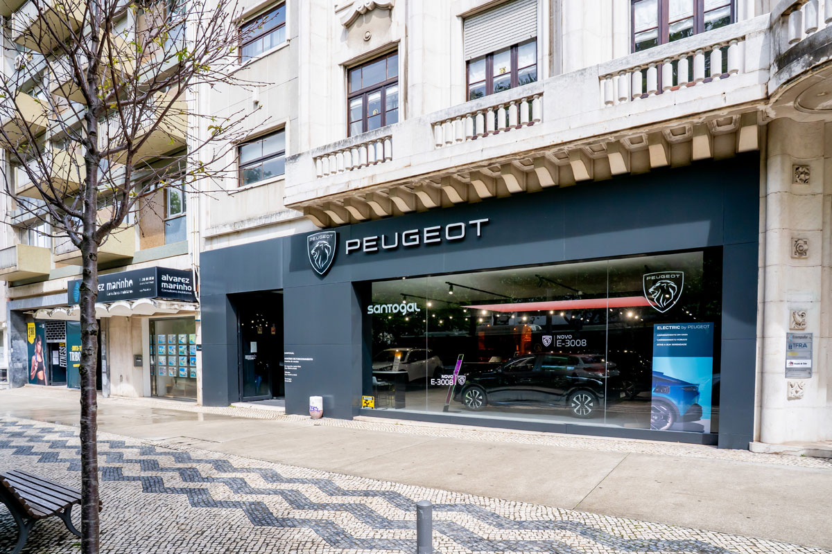 Santogal Peugeot Lisboa Avenida Republica Stand 1 (1)