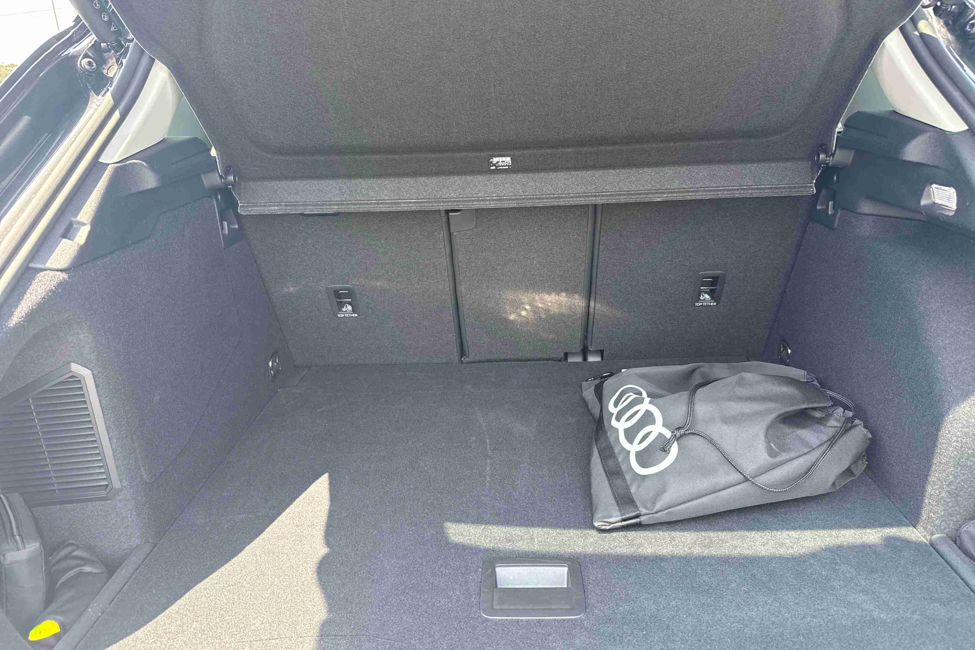 Audi Q3 Q3 e-hybrid S tronic — fotografia 11