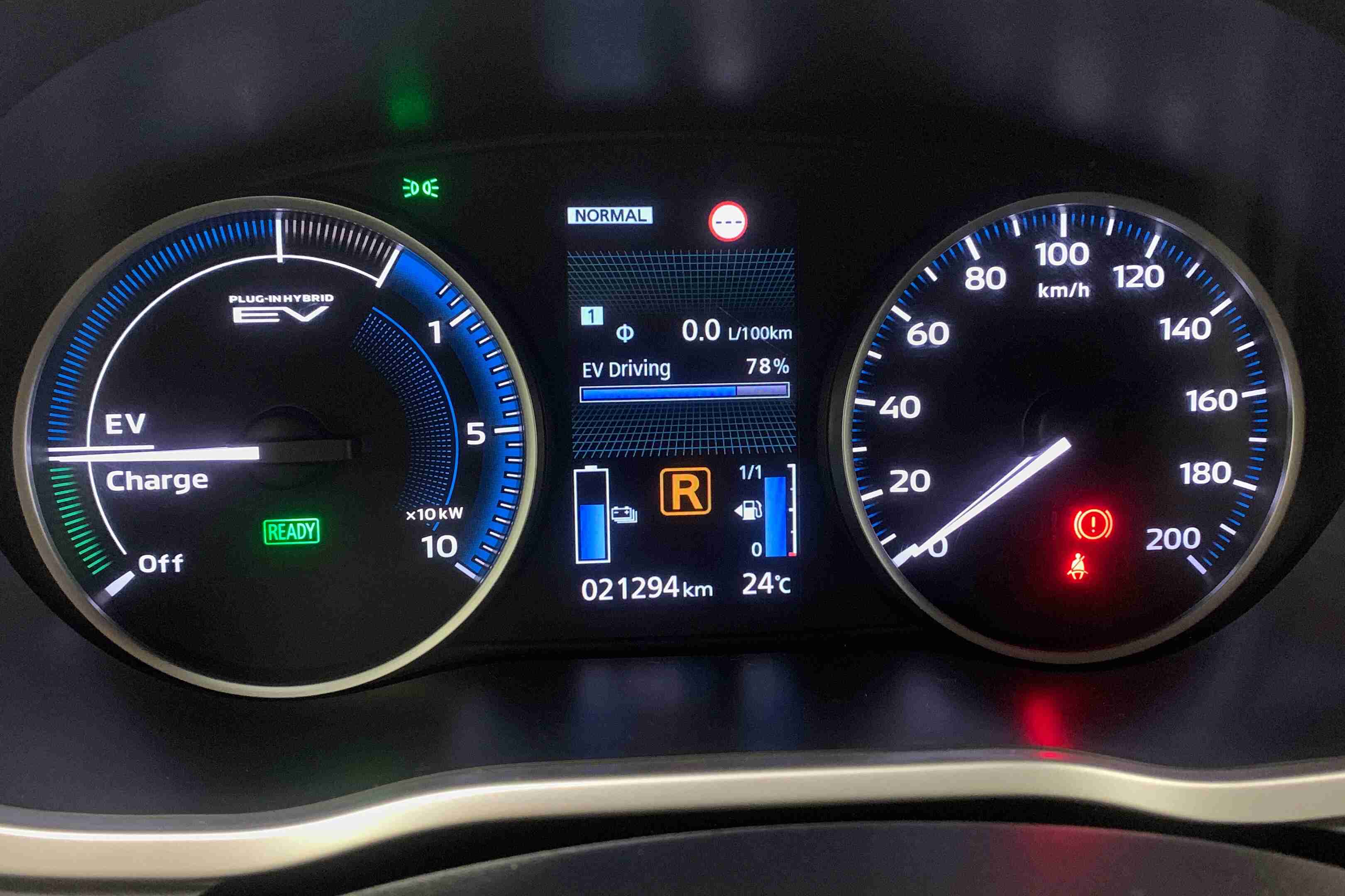 Mitsubishi Eclipse Eclipse Cross 1.5 MIVEC Black Edition — fotografia 9