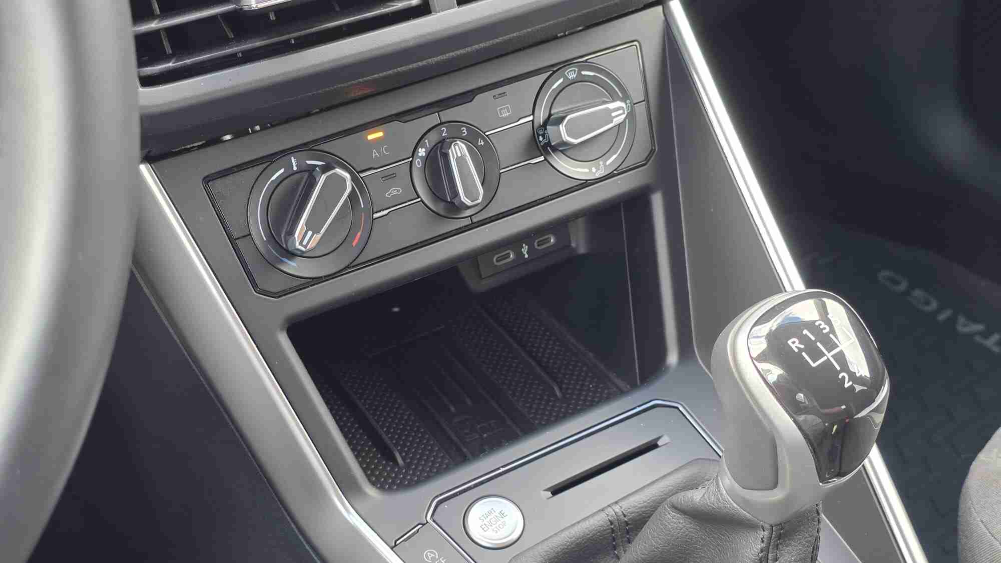 Volkswagen Taigo Taigo 1.0 TSI Urban — fotografia 17