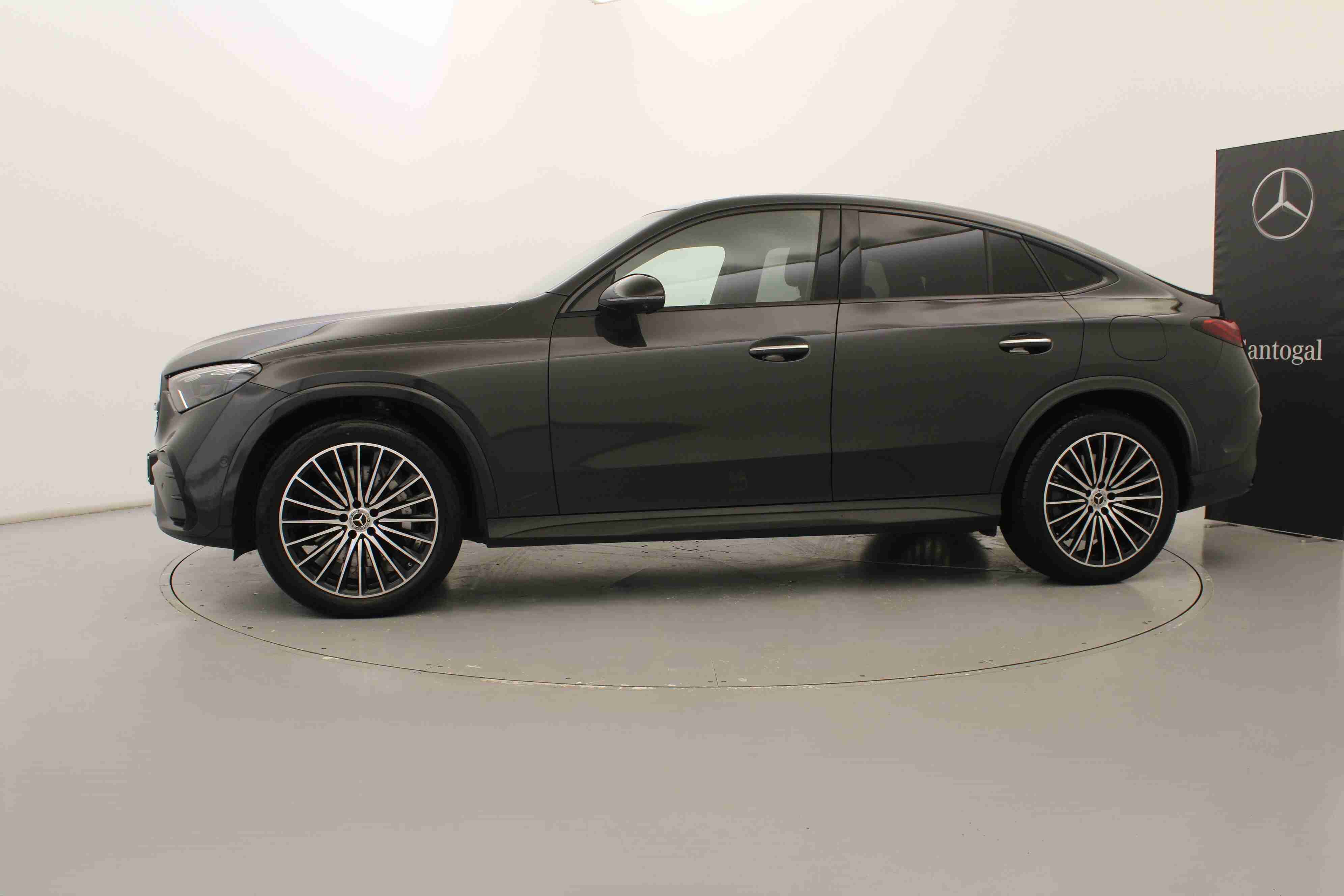Mercedes-Benz Classe GLC GLC 300 e 4Matic — fotografia 12