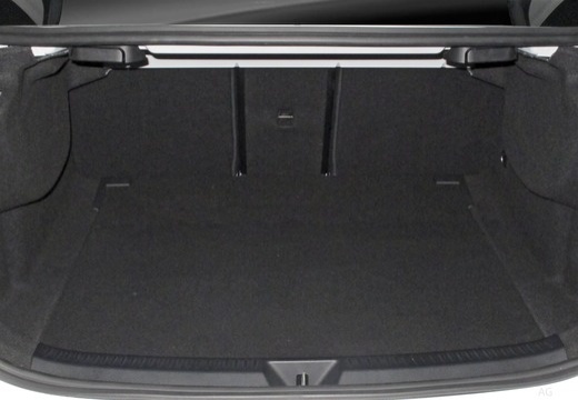 Mercedes-Benz Classe A A 180 d Progressive Aut. — fotografia 9