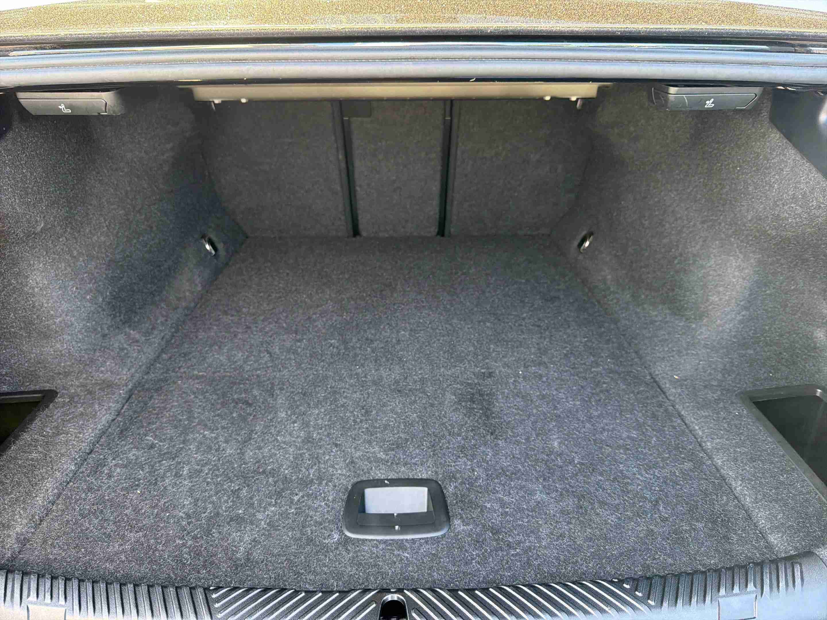 BMW i5 i5 eDrive40 — fotografia 10