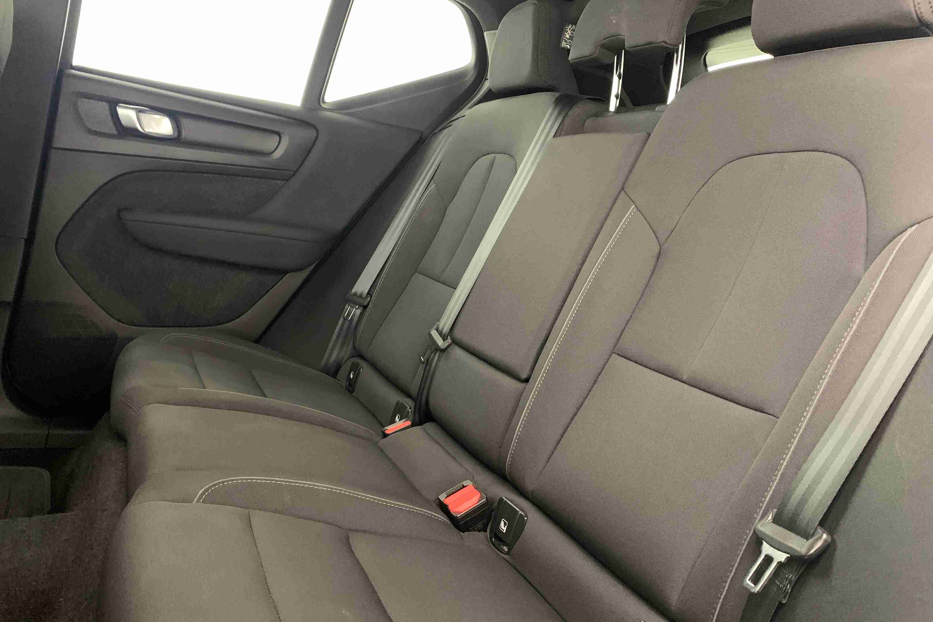 Volvo XC 40 XC40 Recharge Extended Range Plus — fotografia 31