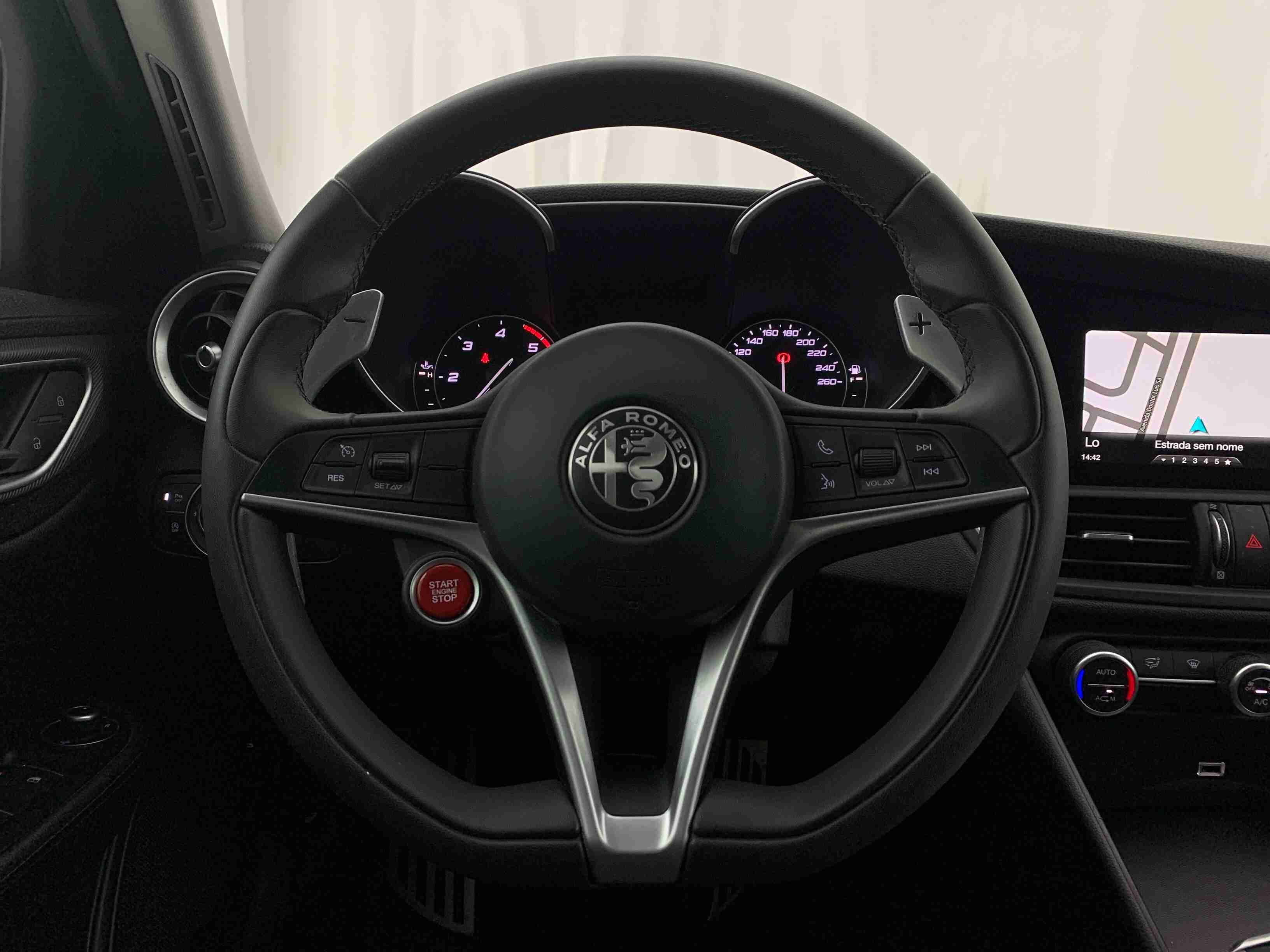 Alfa Romeo Giulia Giulia 2.2 D Super AT8 — fotografia 12