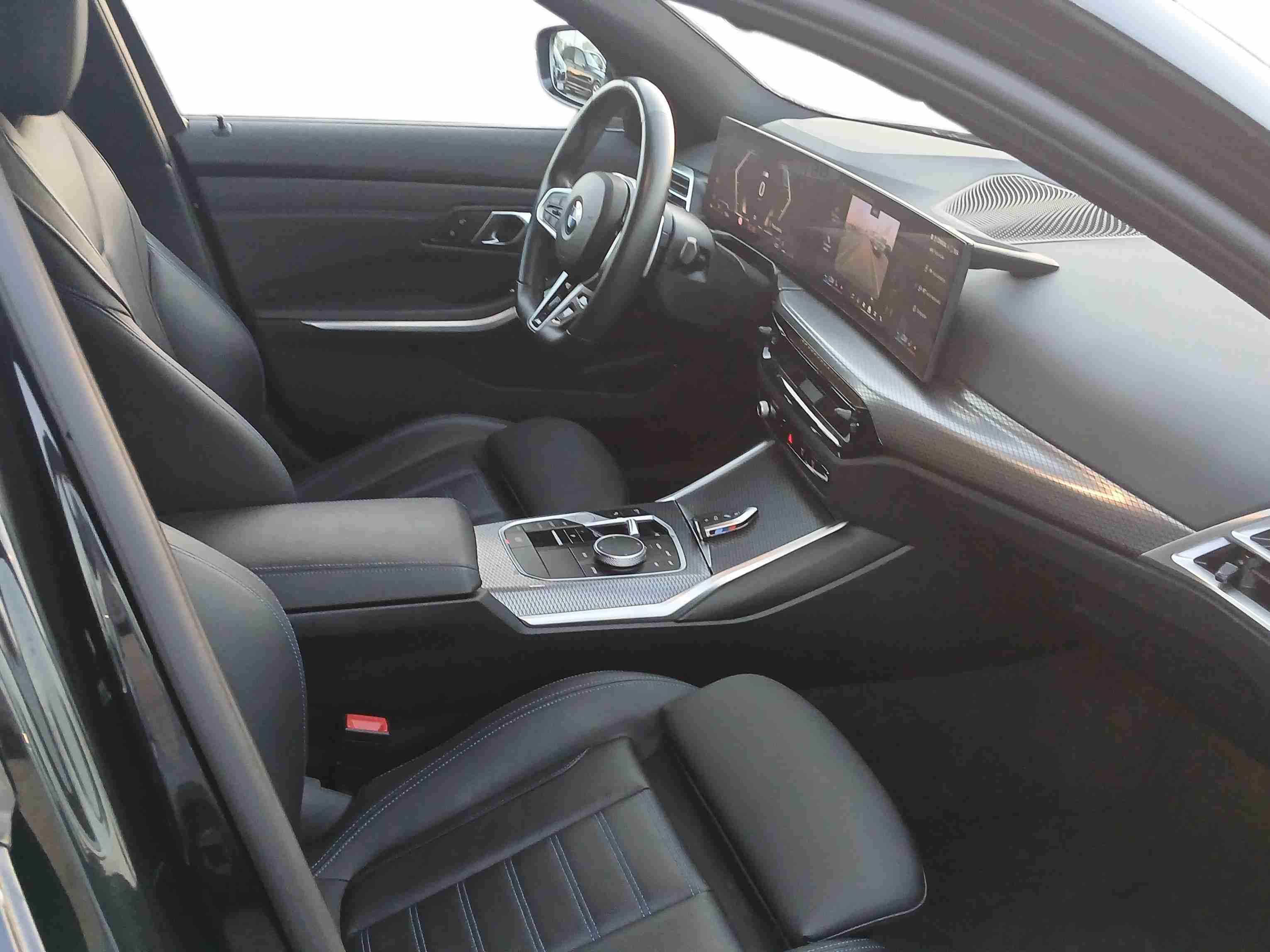 BMW Série 3 320 d Touring Pack Desportivo M Auto — fotografia 8