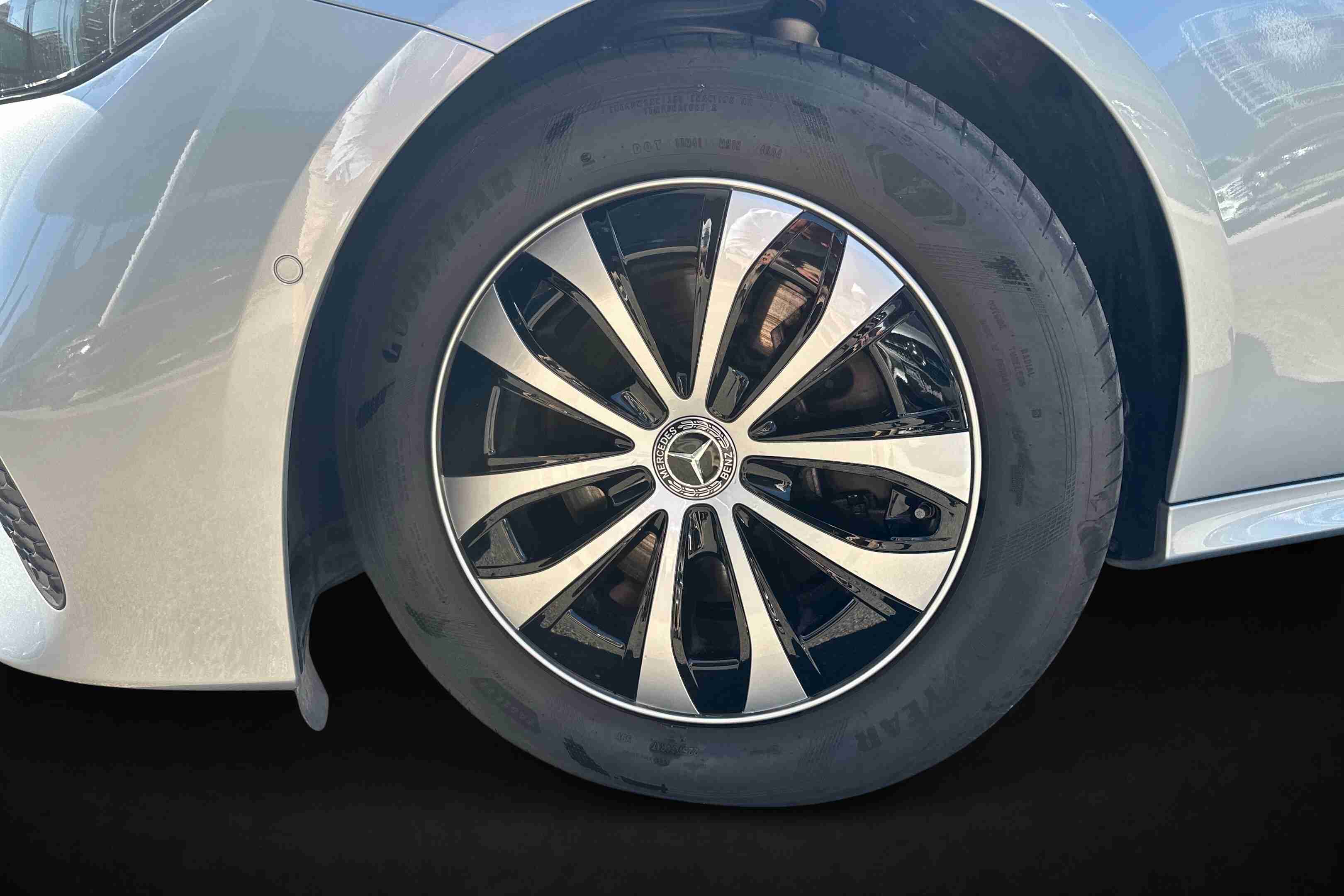 Mercedes-Benz Classe E E 220 d — fotografia 6