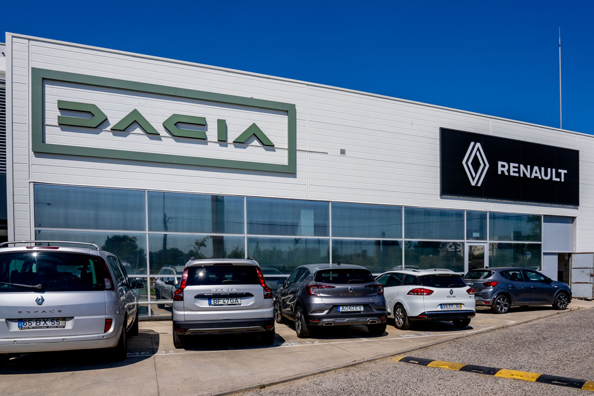 Santogal Dacia Telheiras Oficina 3