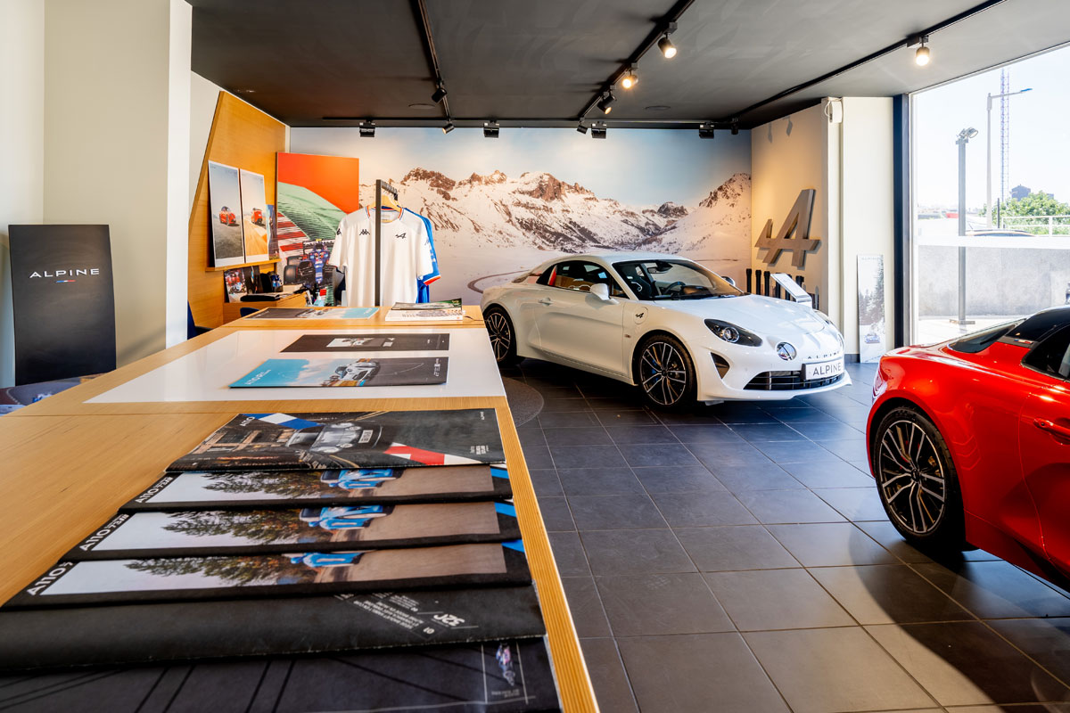 Santogal Alpine Stand Chelas 3