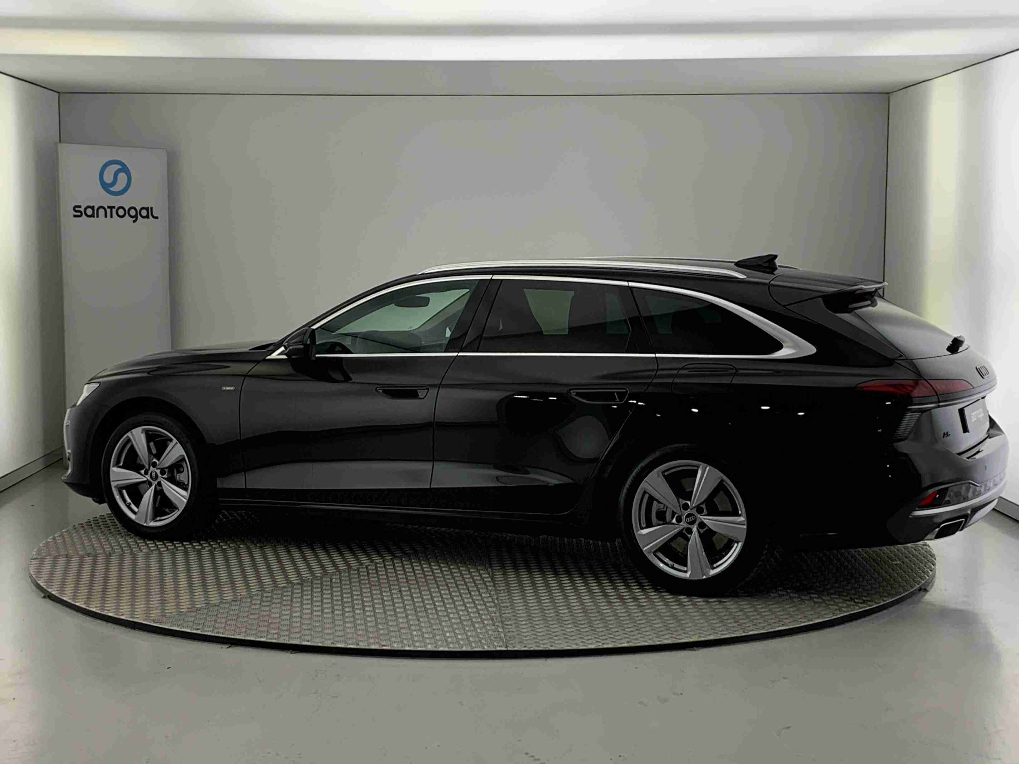 Audi A6 A6 Avant e-hybrid — fotografia 13