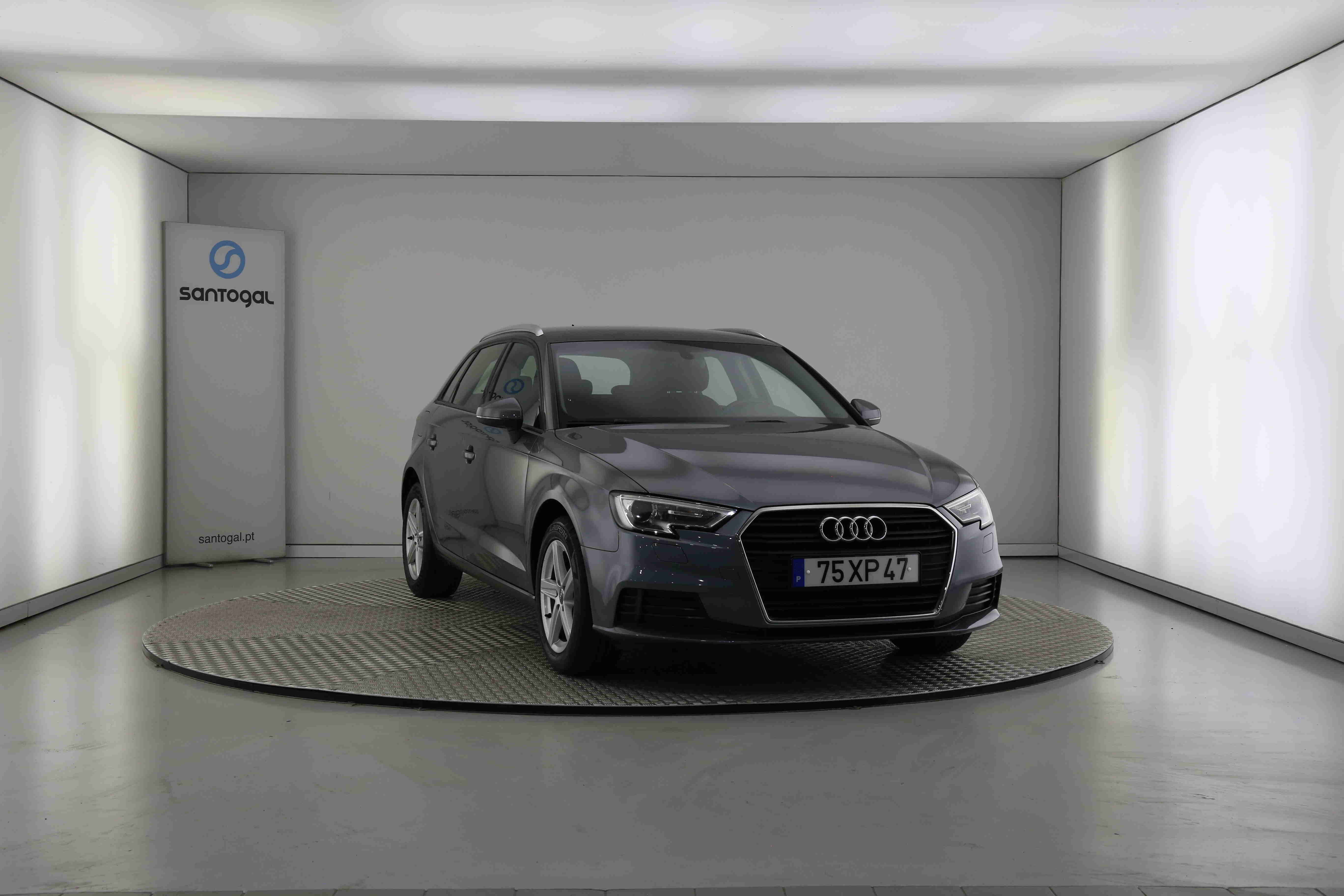 Audi A3 Sportback A3 SB 30 TFSI S tronic — fotografia 6