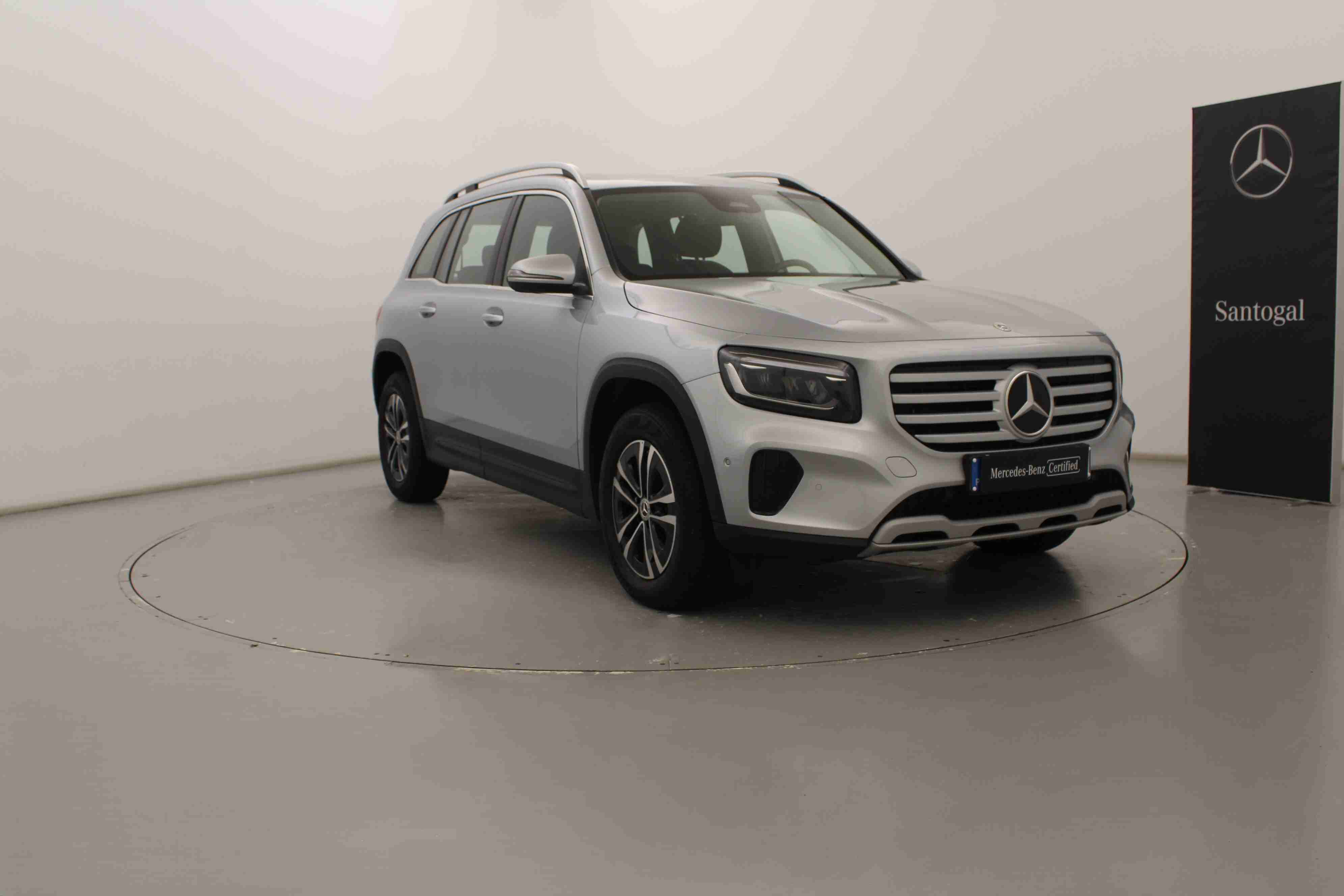 MERCEDES - GLB - GLB 180 d — photo 2