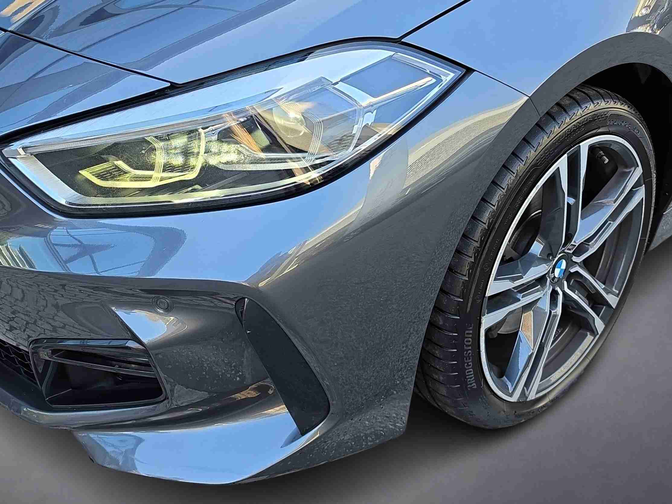 BMW - Série 1 - 116 d Pack Desportivo M Auto — photo 3