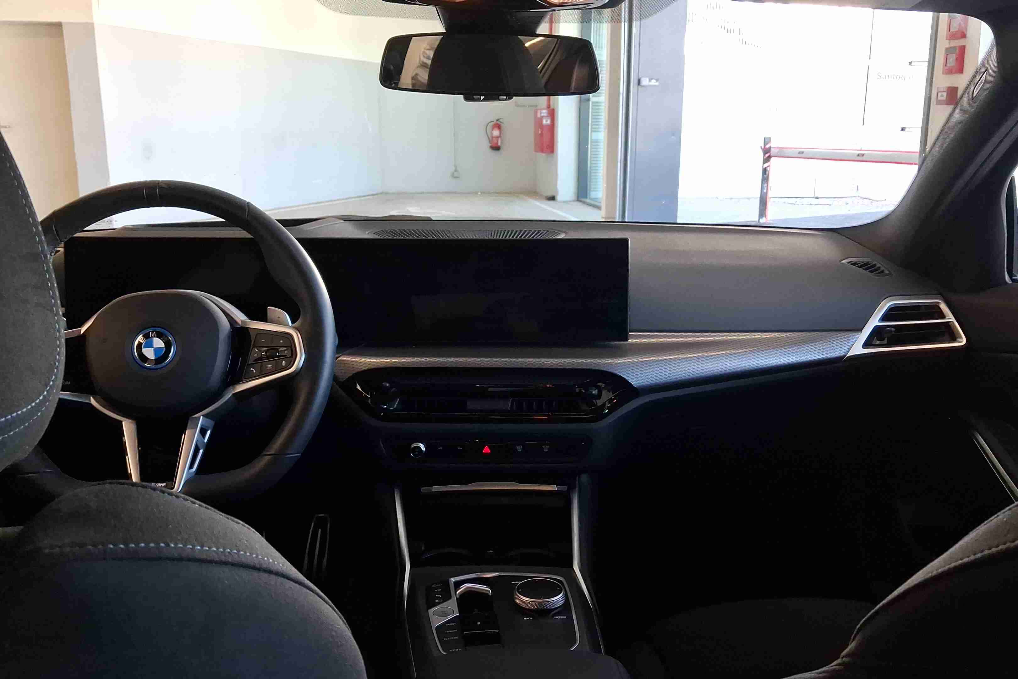 BMW Série 3 330 e iPerformance — fotografia 9