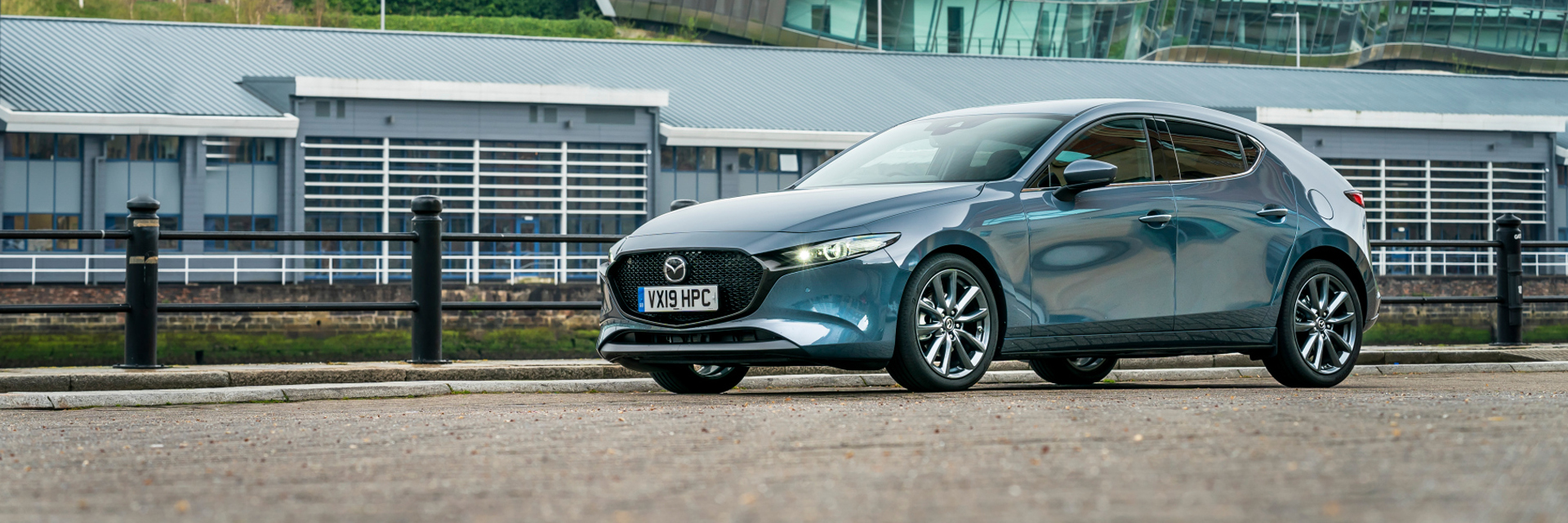 MAZDA 3 Slider Grande