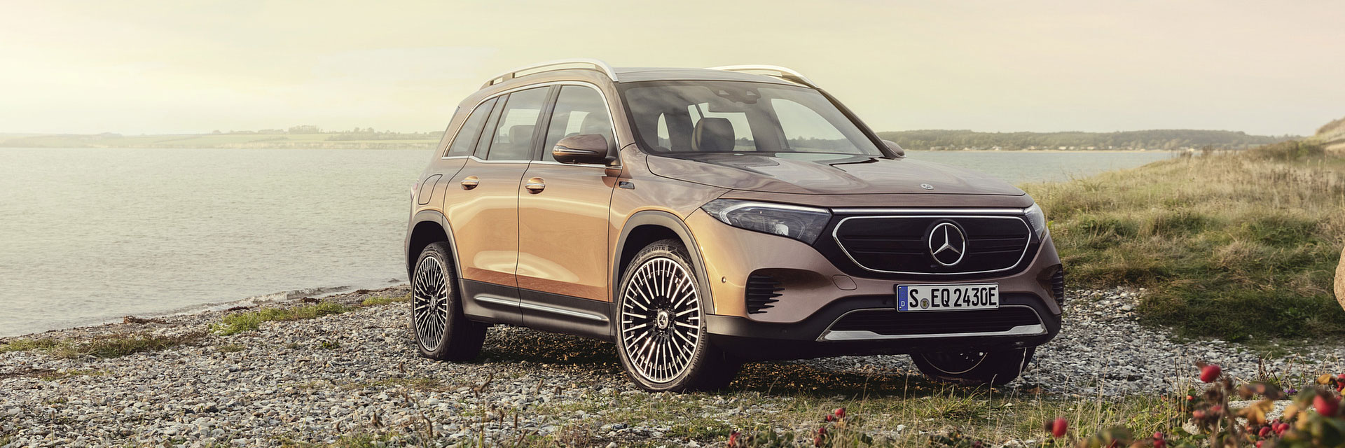 MERCEDES EQB Slider Grande #1