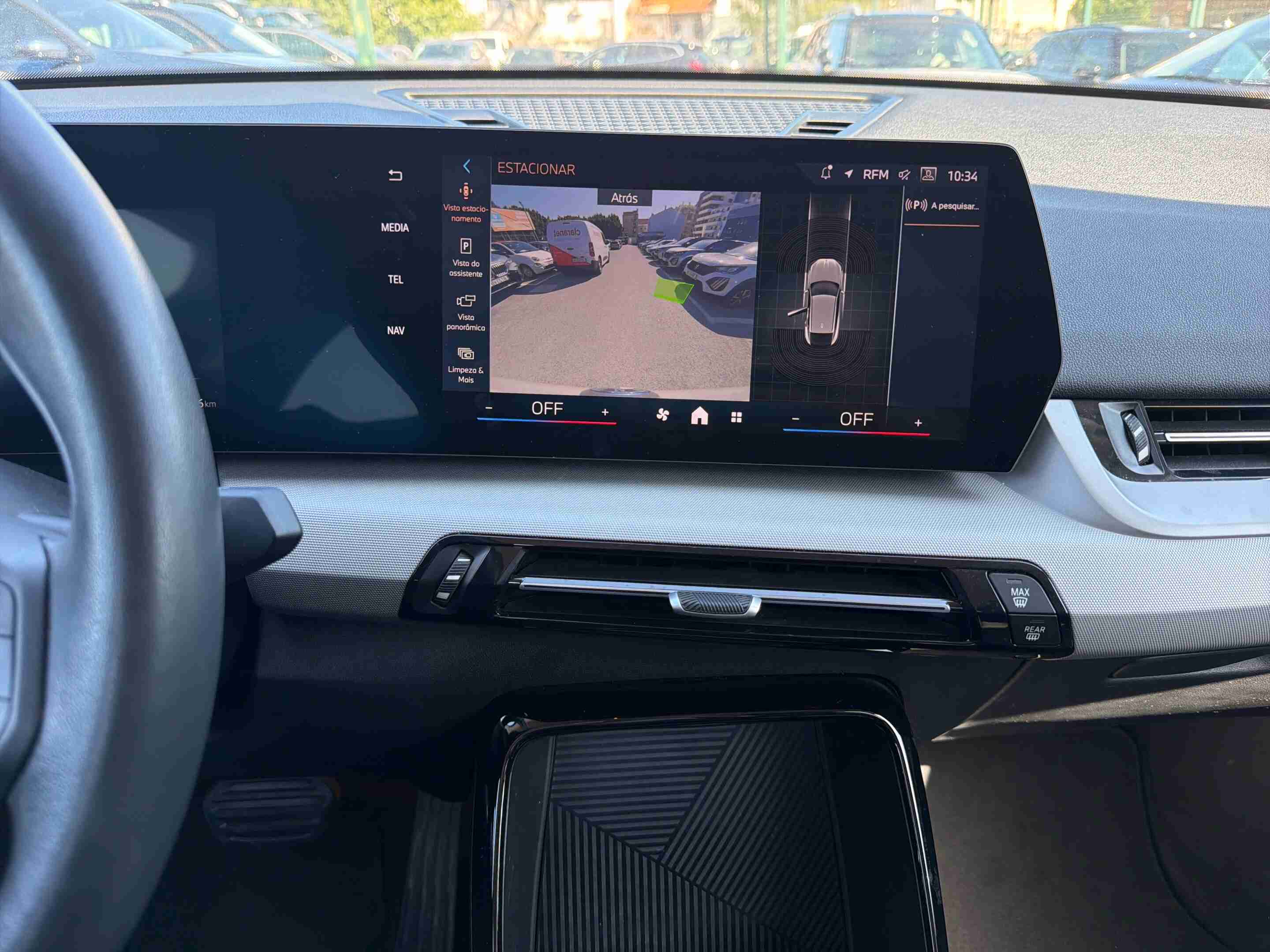 BMW iX2 iX2 eDrive20 — fotografia 17
