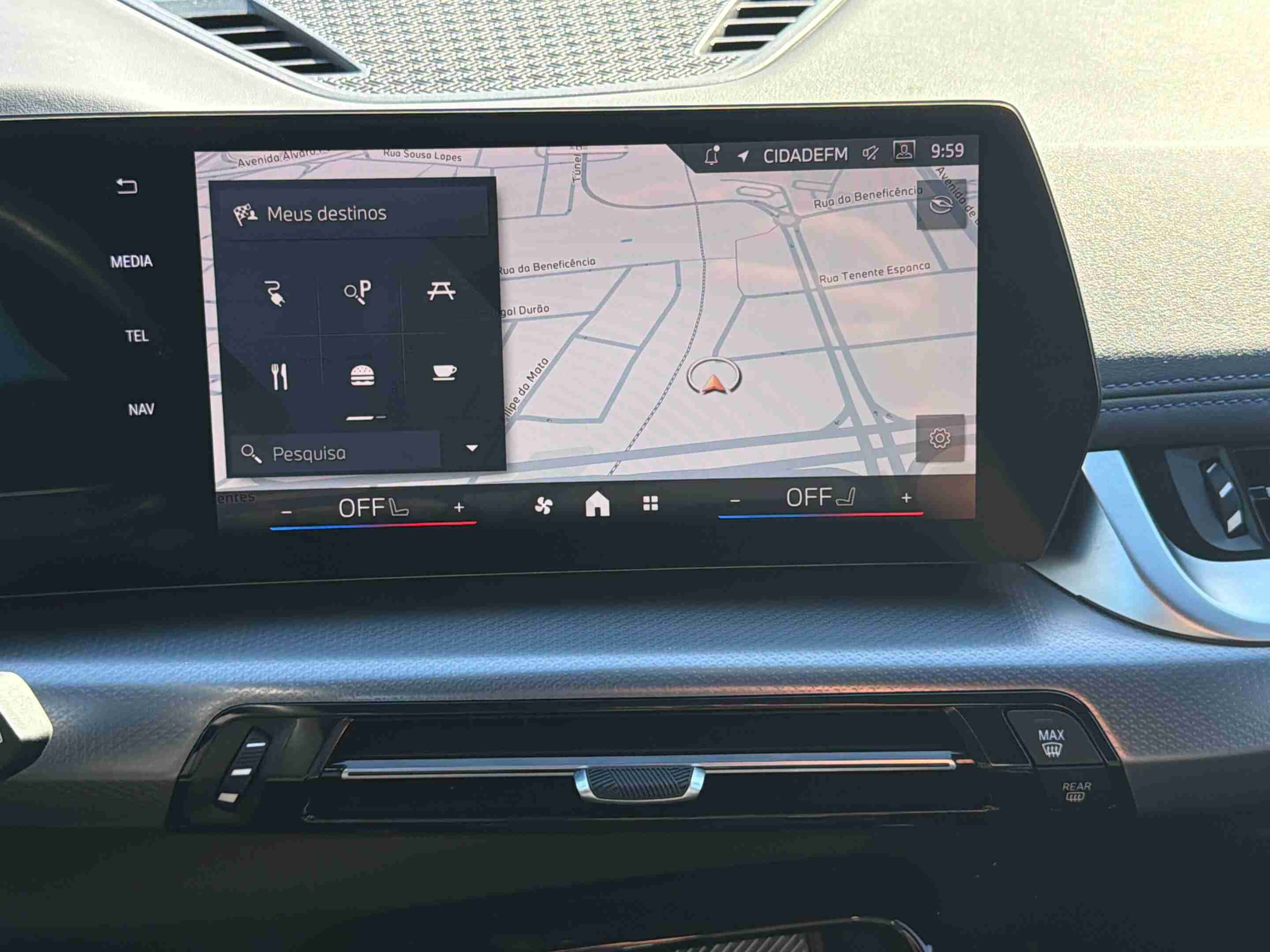 BMW - iX1 - iX1 eDrive20 Pack Desportivo M — photo 5