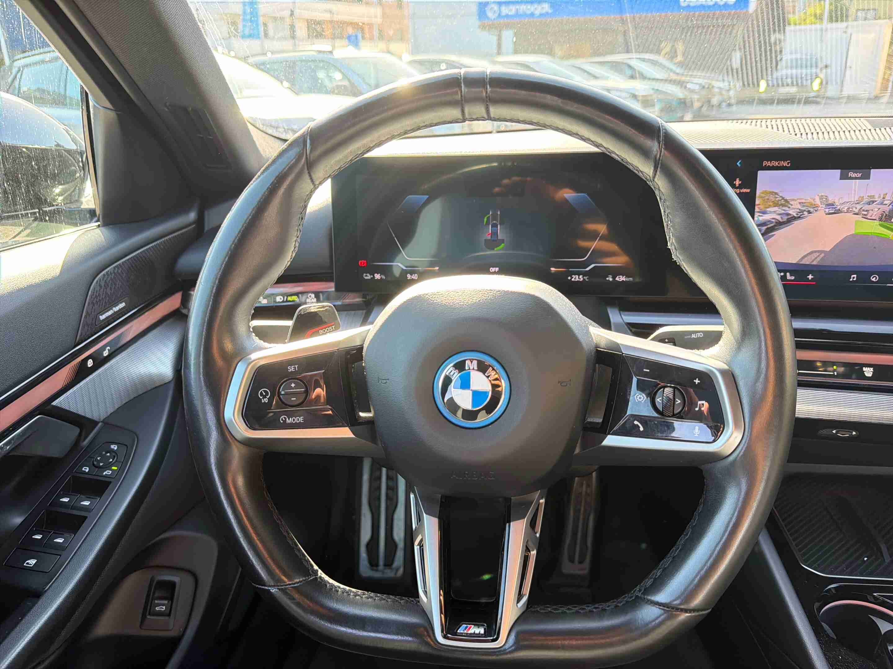 BMW i5 i5 eDrive40 — fotografia 13