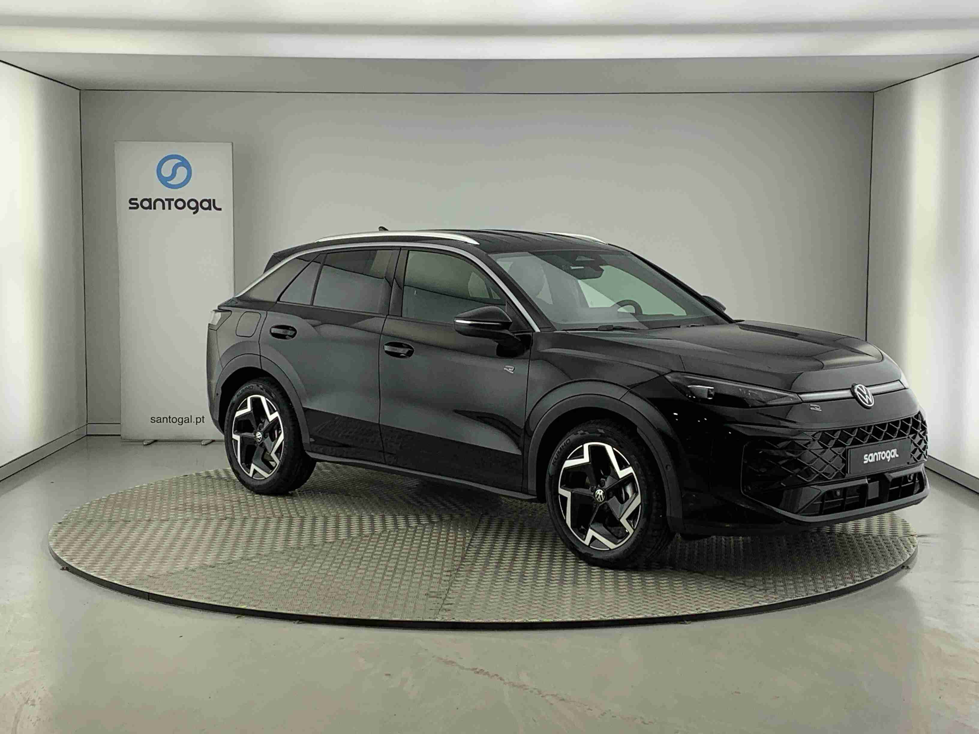 1nhS5-kxS_INTERIOR_EXTERIOR