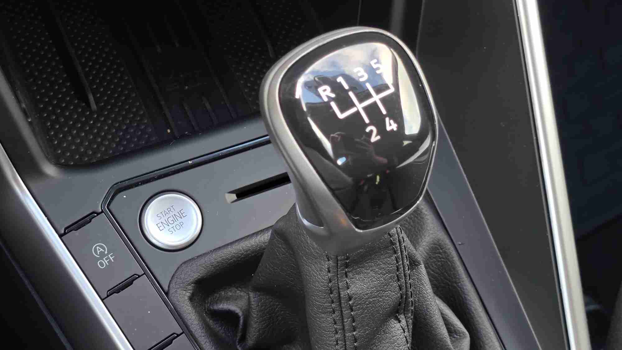 Volkswagen Taigo Taigo 1.0 TSI Urban — fotografia 18