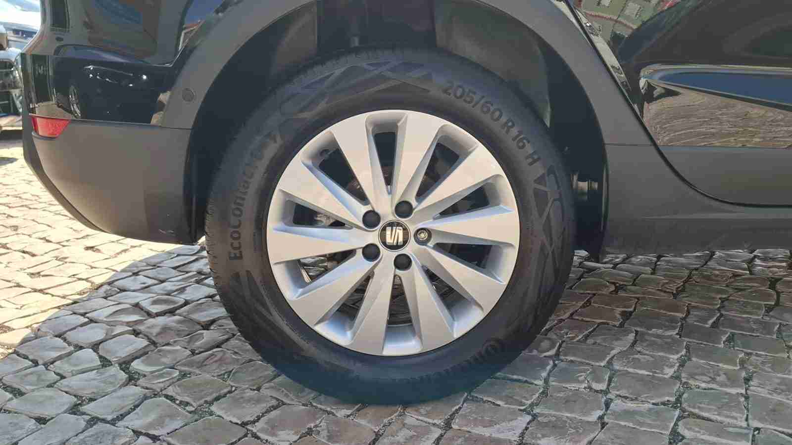 SEAT Arona Arona 1.0 TSI Xcellence DSG — fotografia 24