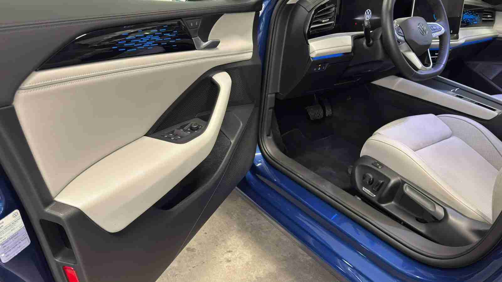 Volkswagen Passat Passat V. 1.5 TSI eHybrid Business DSG — fotografia 7
