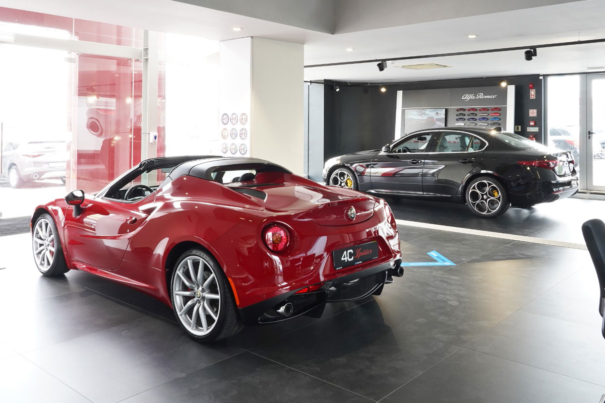 Santogal Alfa Romeo Stand Cascais 2