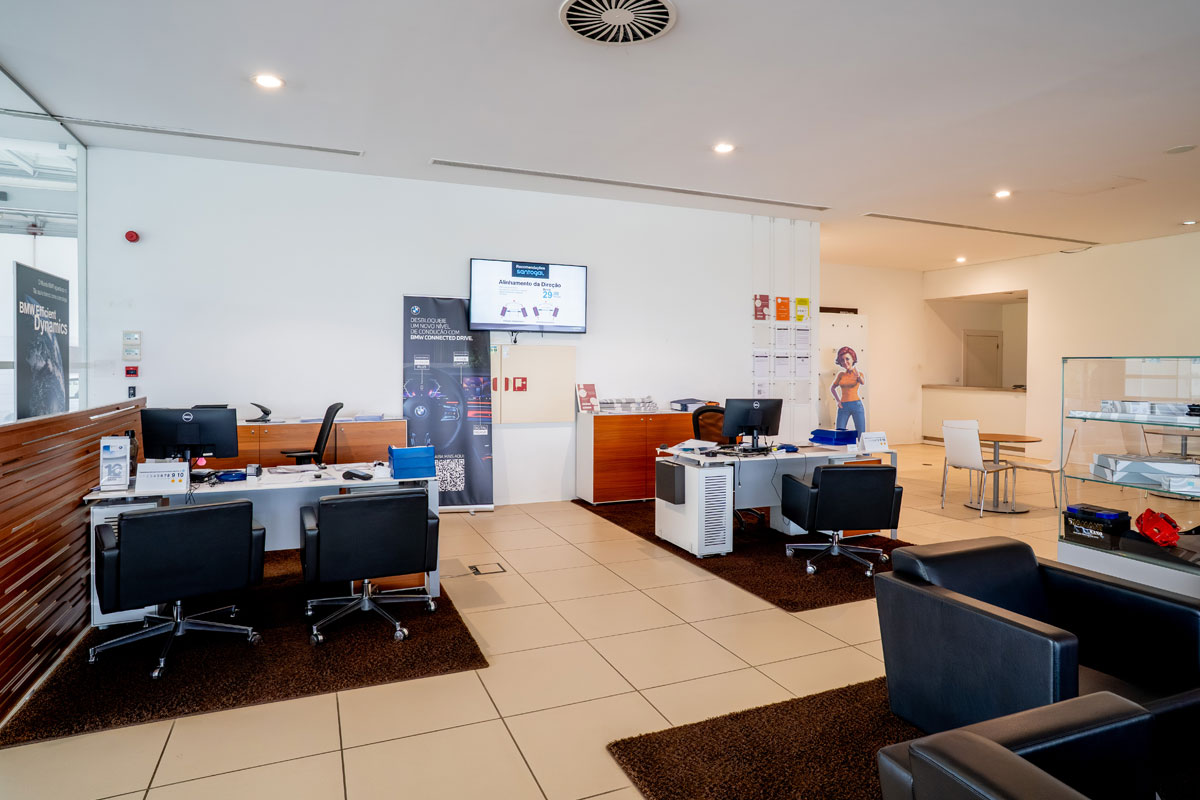 Santogal Bmw Loures Oficina 2 (1)