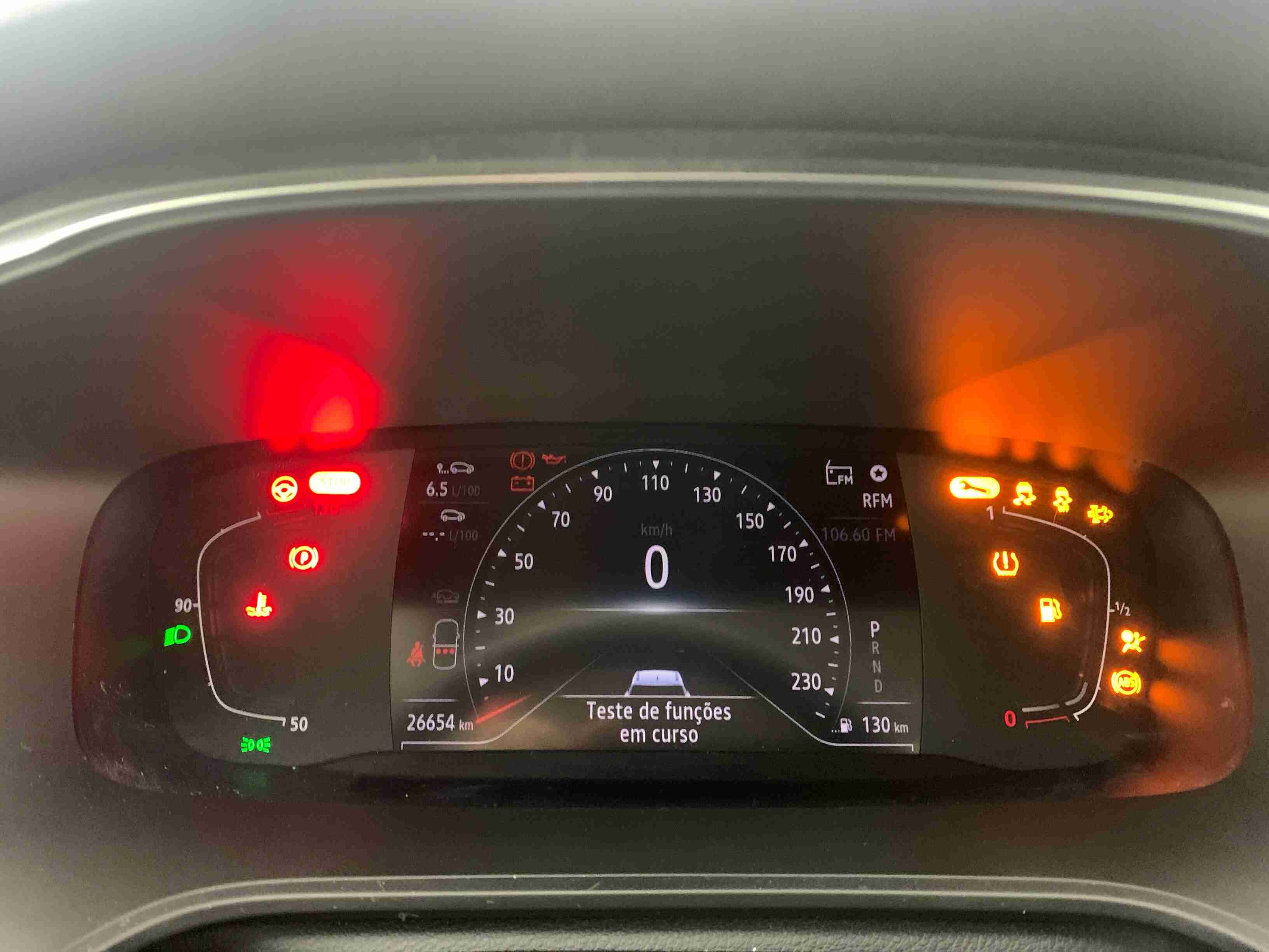 Renault Mégane Mégane ST 1.5 Blue dCi Equilibre EDC — fotografia 15