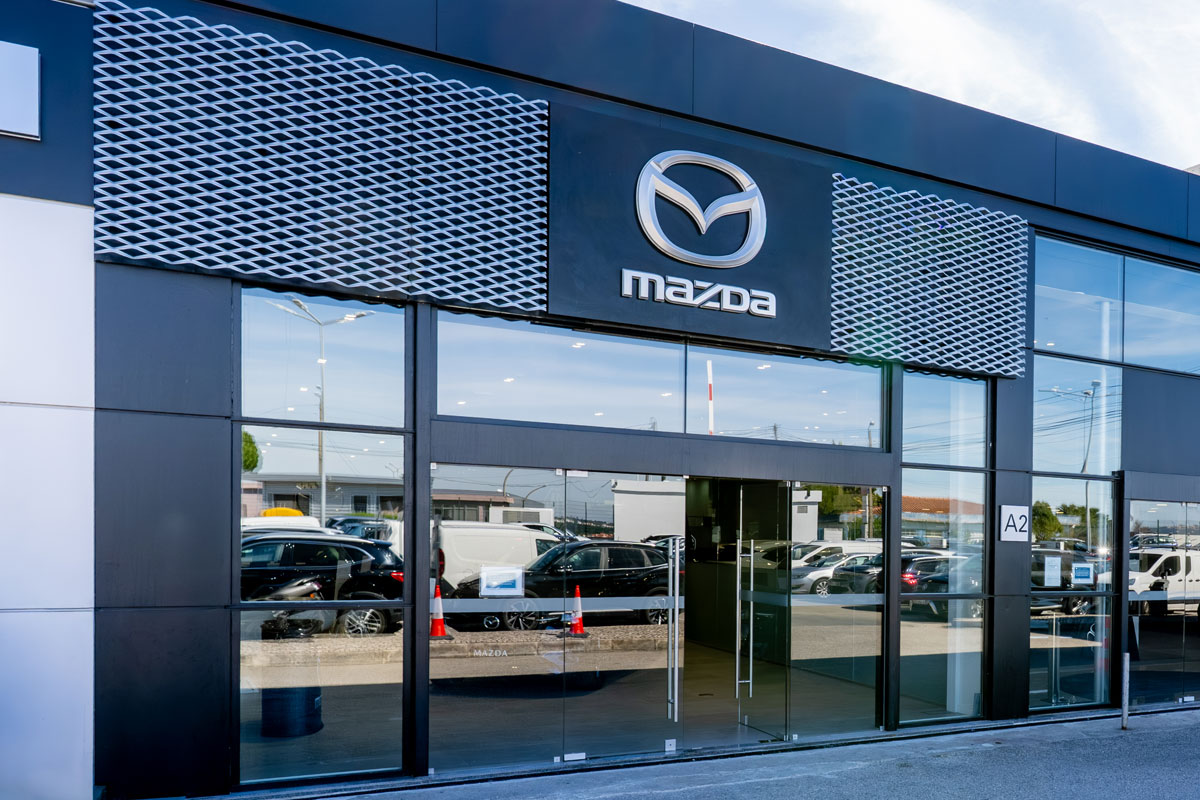 Santogal Mazda Cacem Oficina 1 (1)