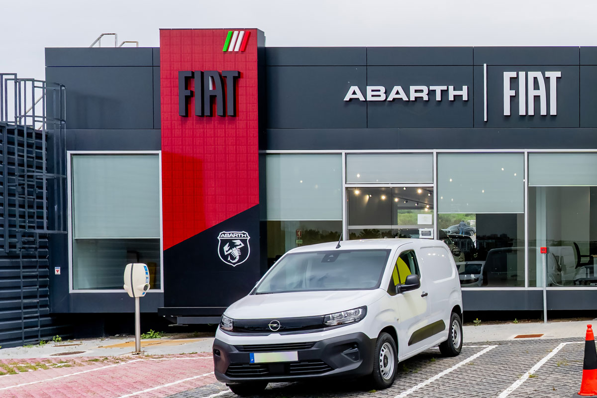 Santogal Fiat Loures Stand 1 (1)