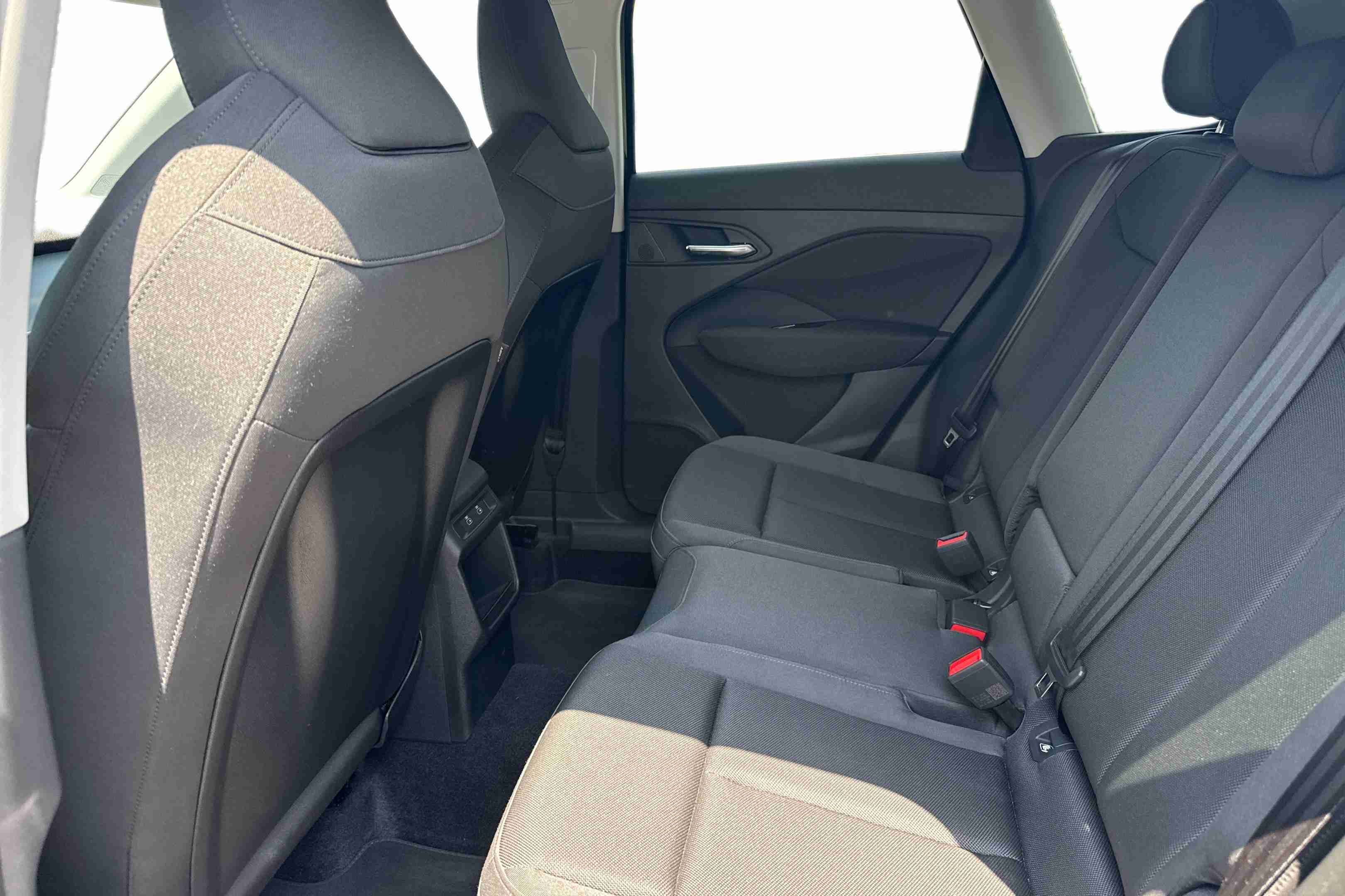 Audi Q3 Q3 e-hybrid S tronic — fotografia 10